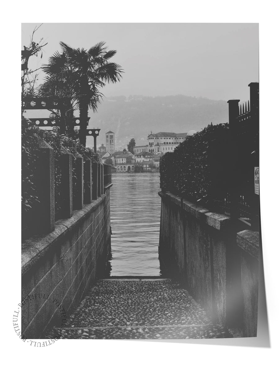 Göl Kıyısı Manzarası Fotoğraf Çerçevesiz Poster