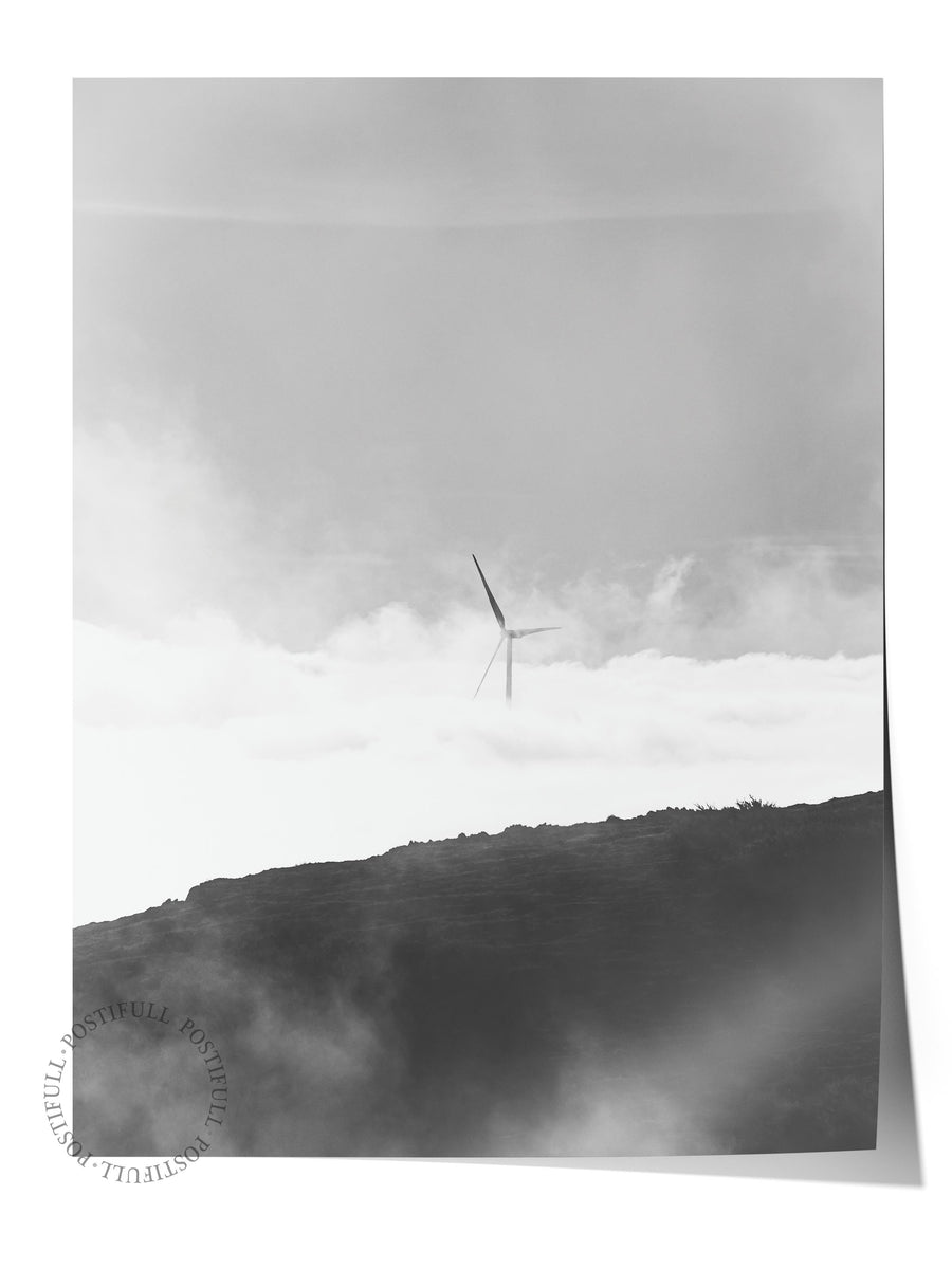 Rüzgar Türbini ve Bulutlar Fotoğraf Çerçevesiz Poster