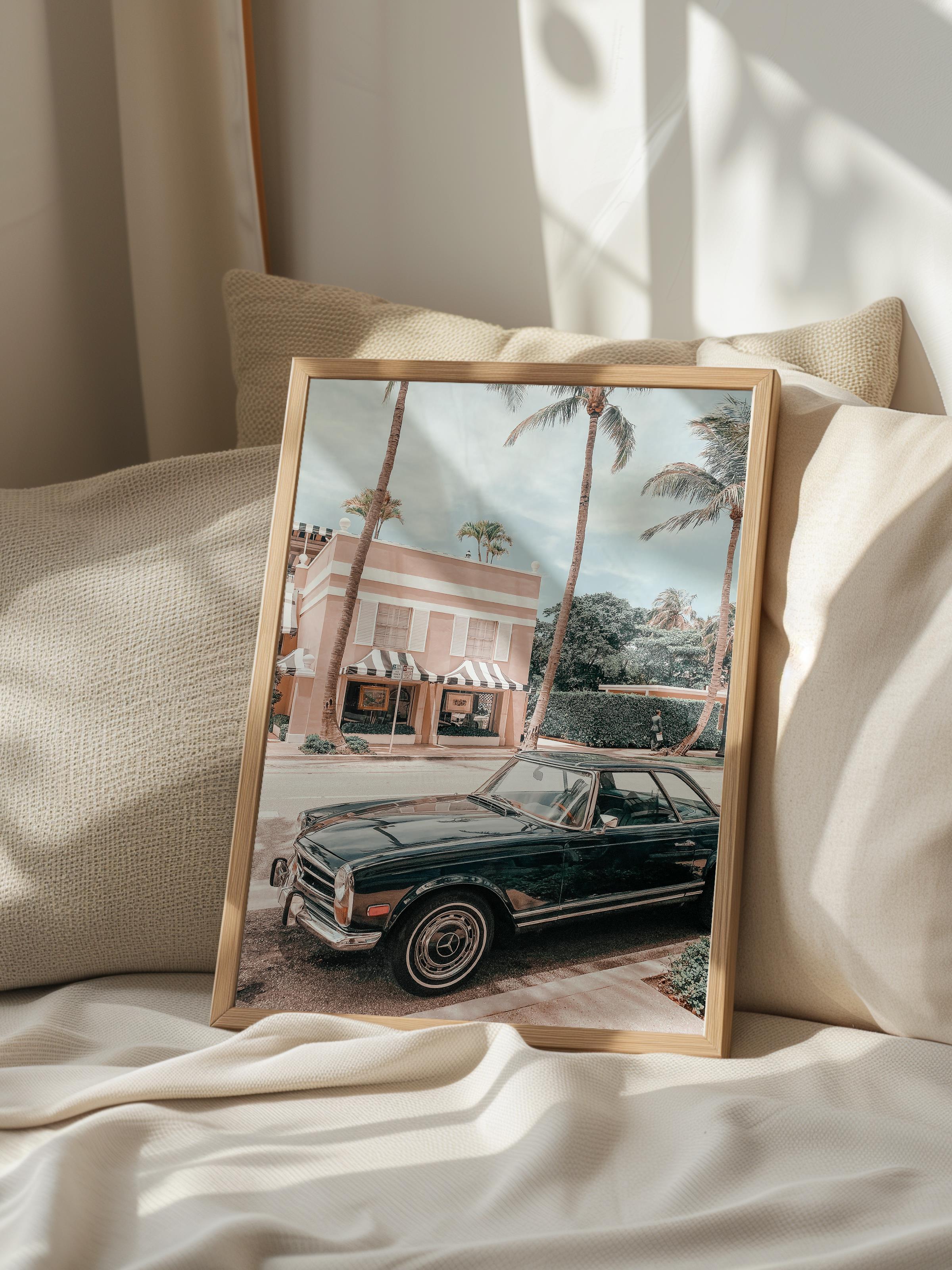 Çerçevesiz Poster, Yaz Temalı Tablo NO:104, Klasik Araba ve Palmiye Fotoğrafı, Beyaz Poster, Dikey