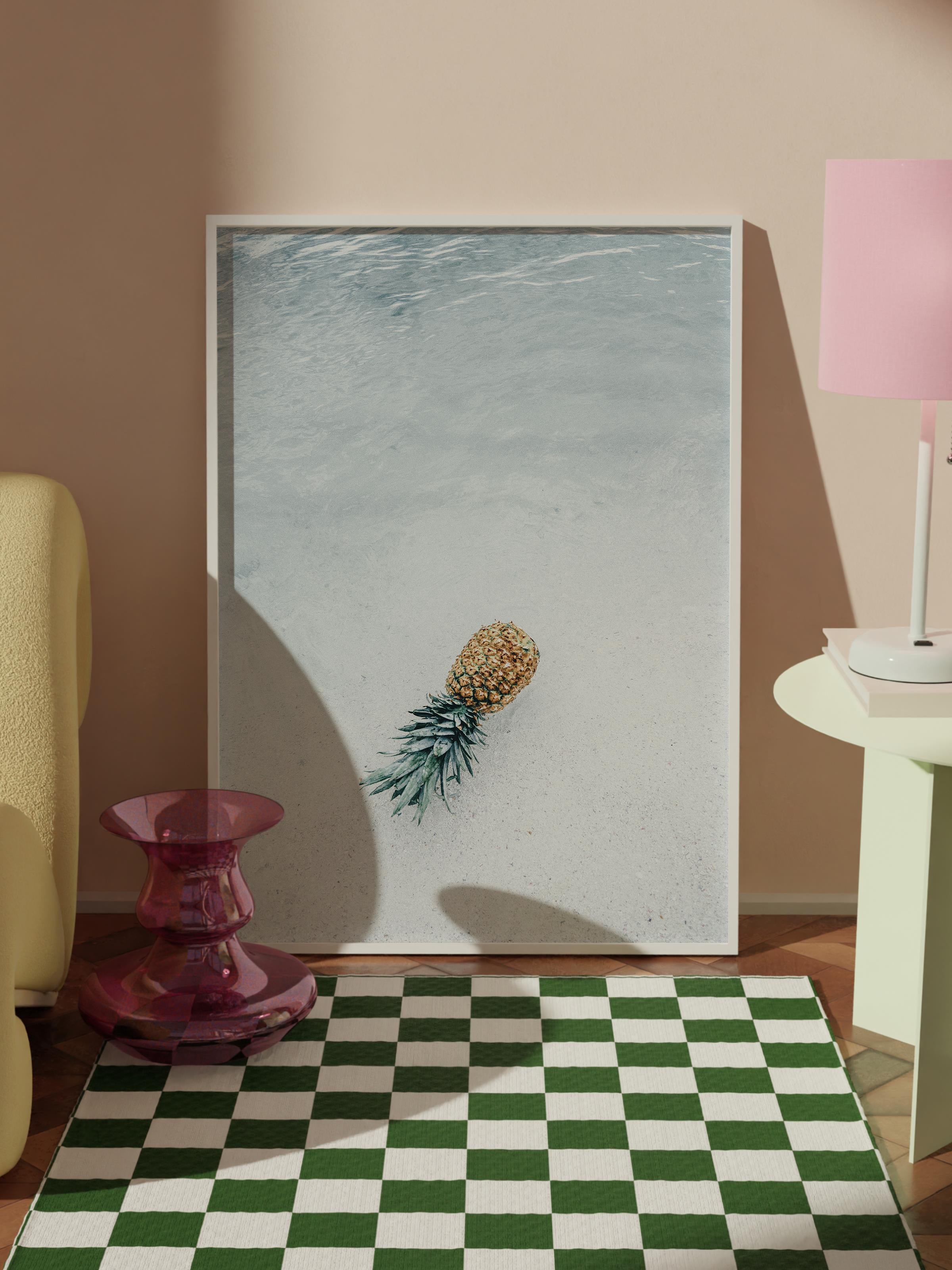 Çerçevesiz Poster, Yaz Temalı Tablo NO:122, Karda Ananas Fotoğrafı, Beyaz Poster, Dikey