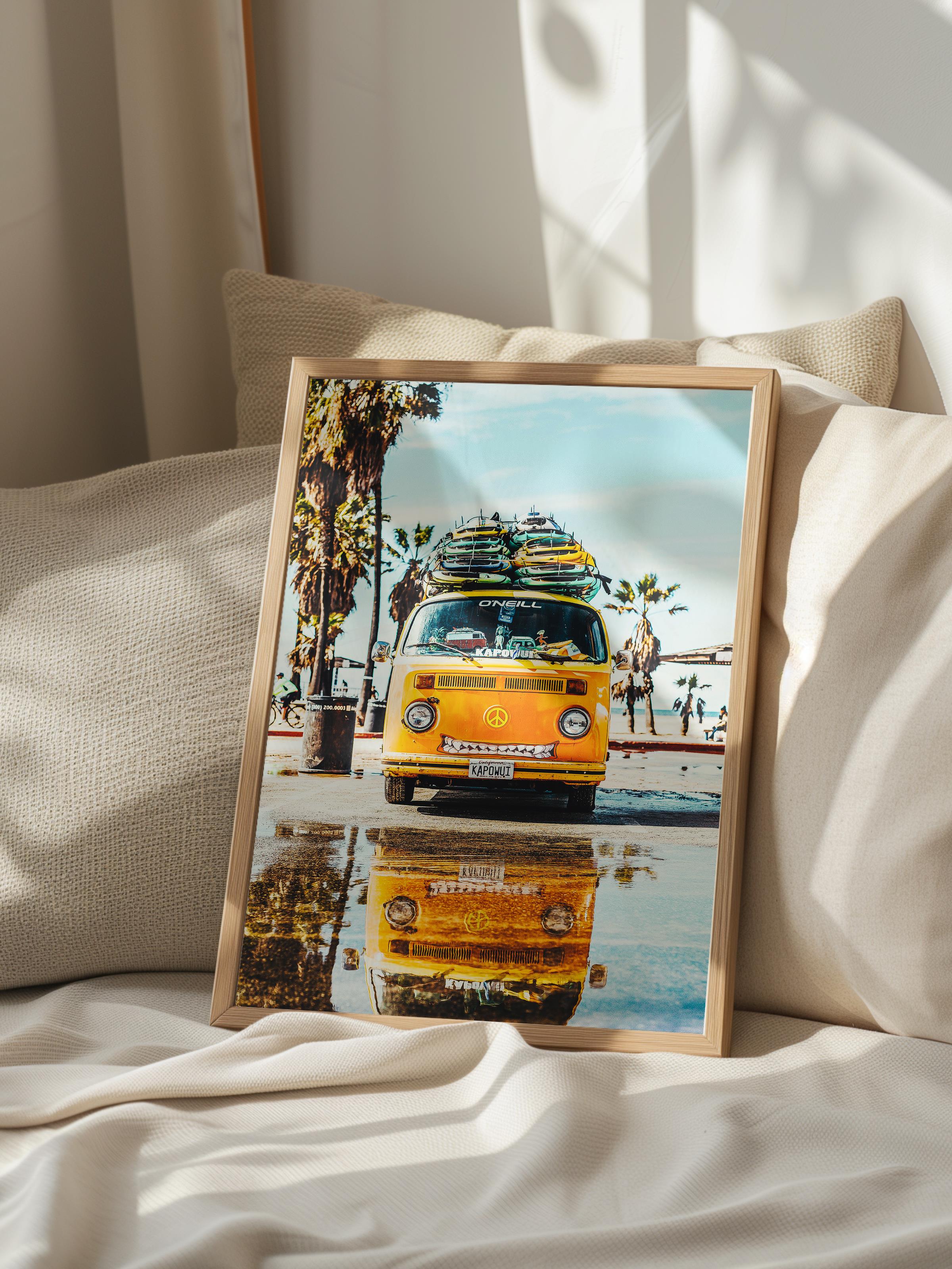 Çerçevesiz Poster, Yaz Temalı Tablo NO:129, Sarı Minibüs Fotoğrafı, Sarı Poster, Dikey