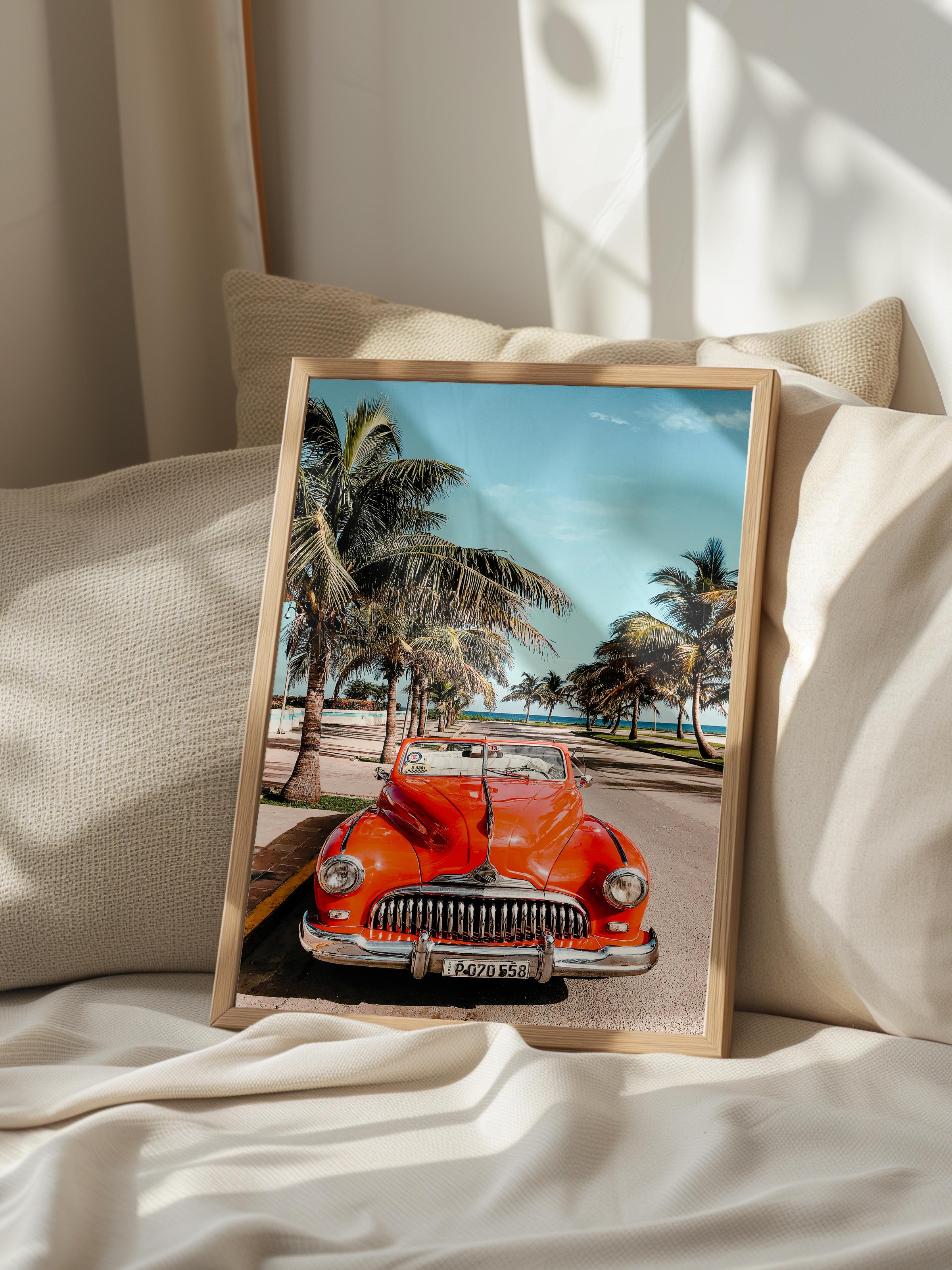 Çerçevesiz Poster, Yaz Temalı Tablo NO:137, Klasik Kırmızı Araba Fotoğrafı, Kırmızı Poster, Dikey