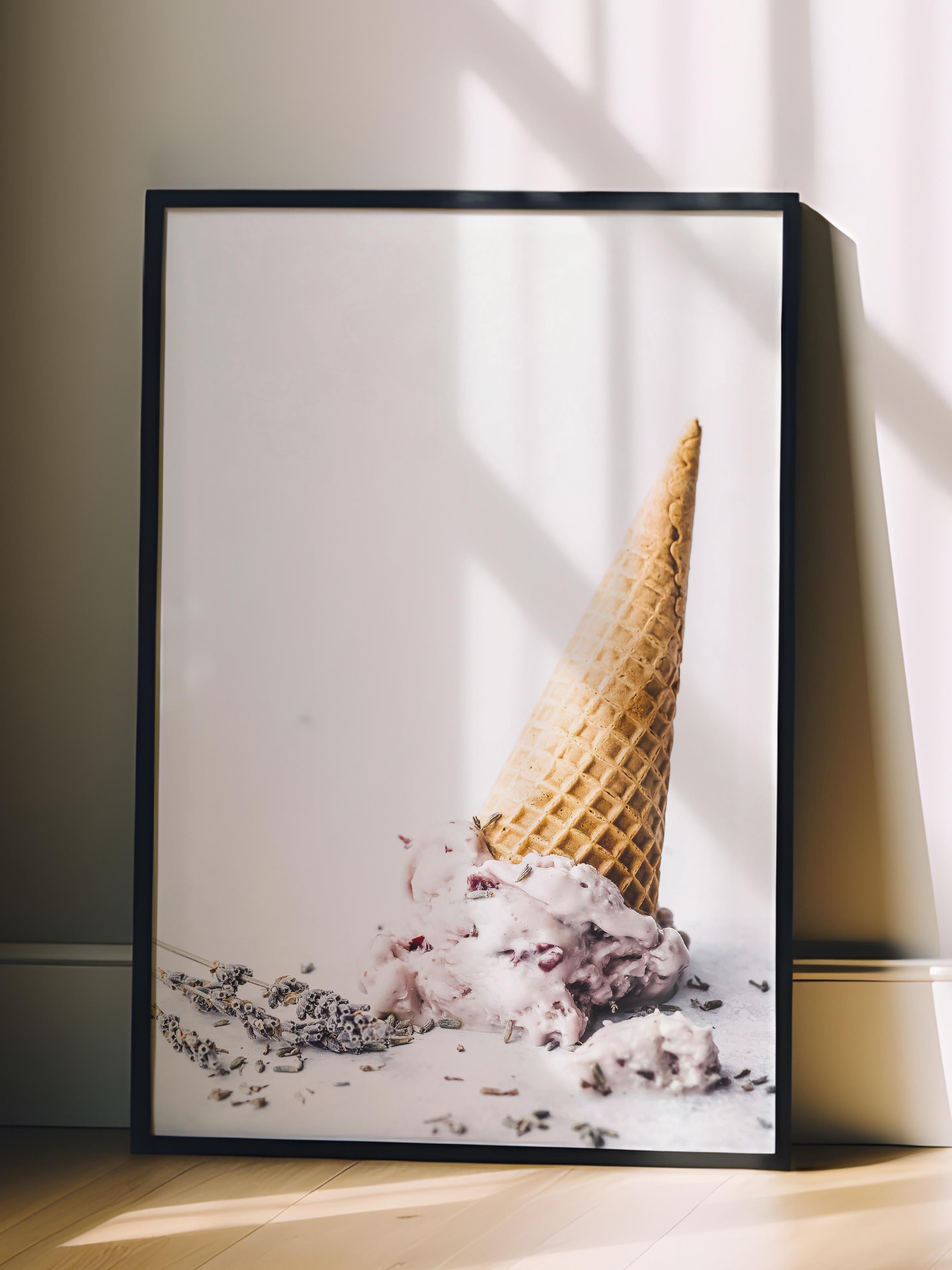 Çerçevesiz Poster, Yaz Temalı Tablo NO:146, Dondurma Külahı Fotoğrafı, Beyaz Poster, Dikey