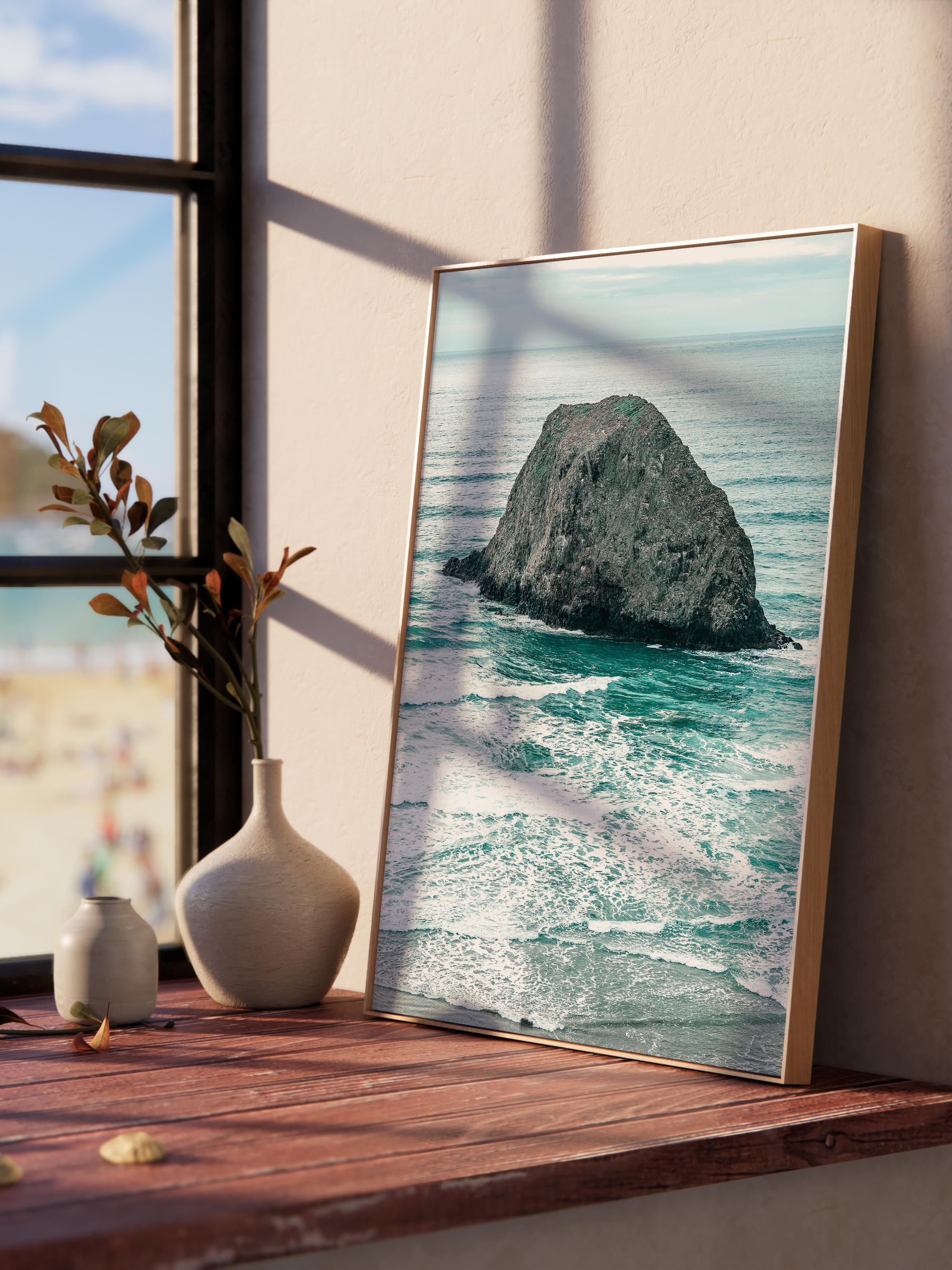 Çerçevesiz Poster, Yaz Temalı Tablo NO:176, Büyük Kaya ve Deniz Fotoğrafı, Beyaz Poster, Dikey