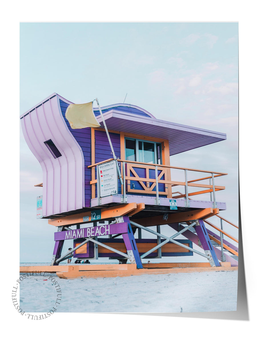 Miami Sahilinde Can Kurtaran Kulesi Fotoğraf Çerçevesiz Poster