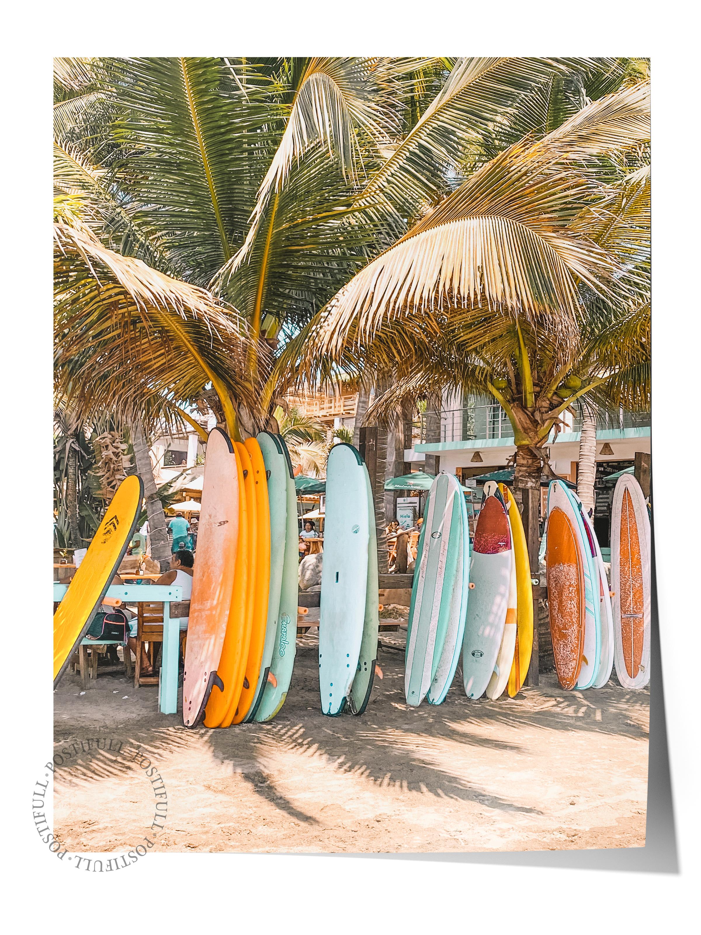Çerçevesiz Poster, Yaz Temalı Tablo NO:228, Sörf Tahtaları ve Palmiye Fotoğrafı, Bej Poster, Dikey