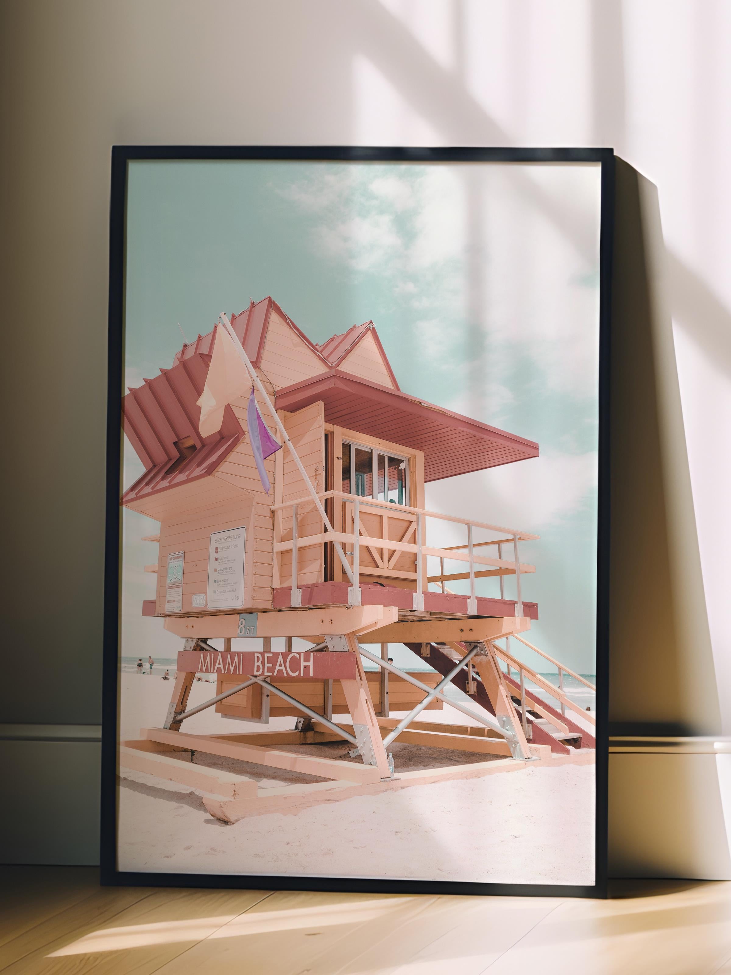 Çerçevesiz Poster, Yaz Temalı Tablo NO:230, Renkli Sahil Evi ve Palmiye Fotoğrafı, Kırmızı Dikey