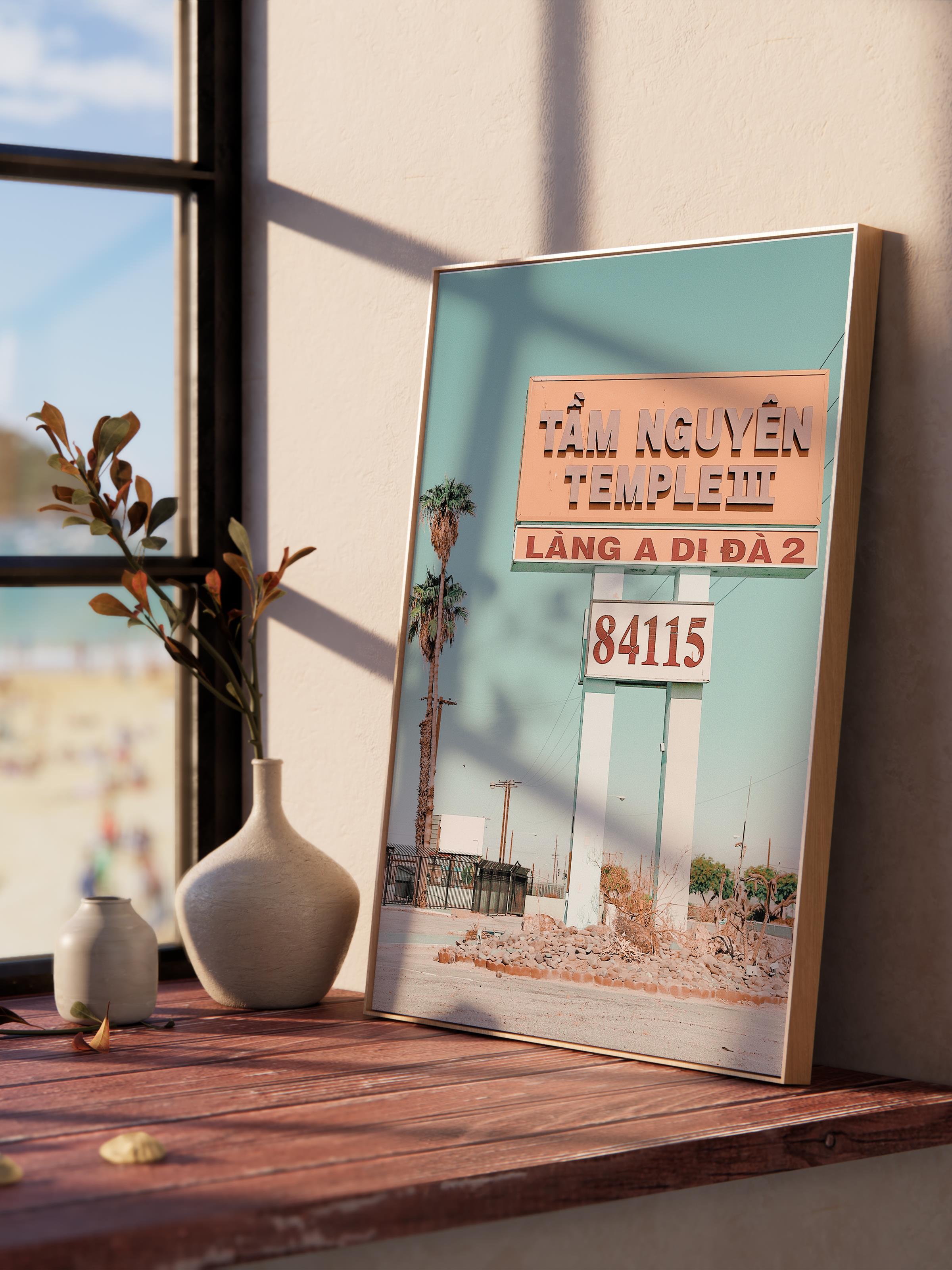 Çerçevesiz Poster, Yaz Temalı Tablo NO:240, Palmiye Ağaçları ve Tabela Fotoğrafı, Beyaz, Dikey