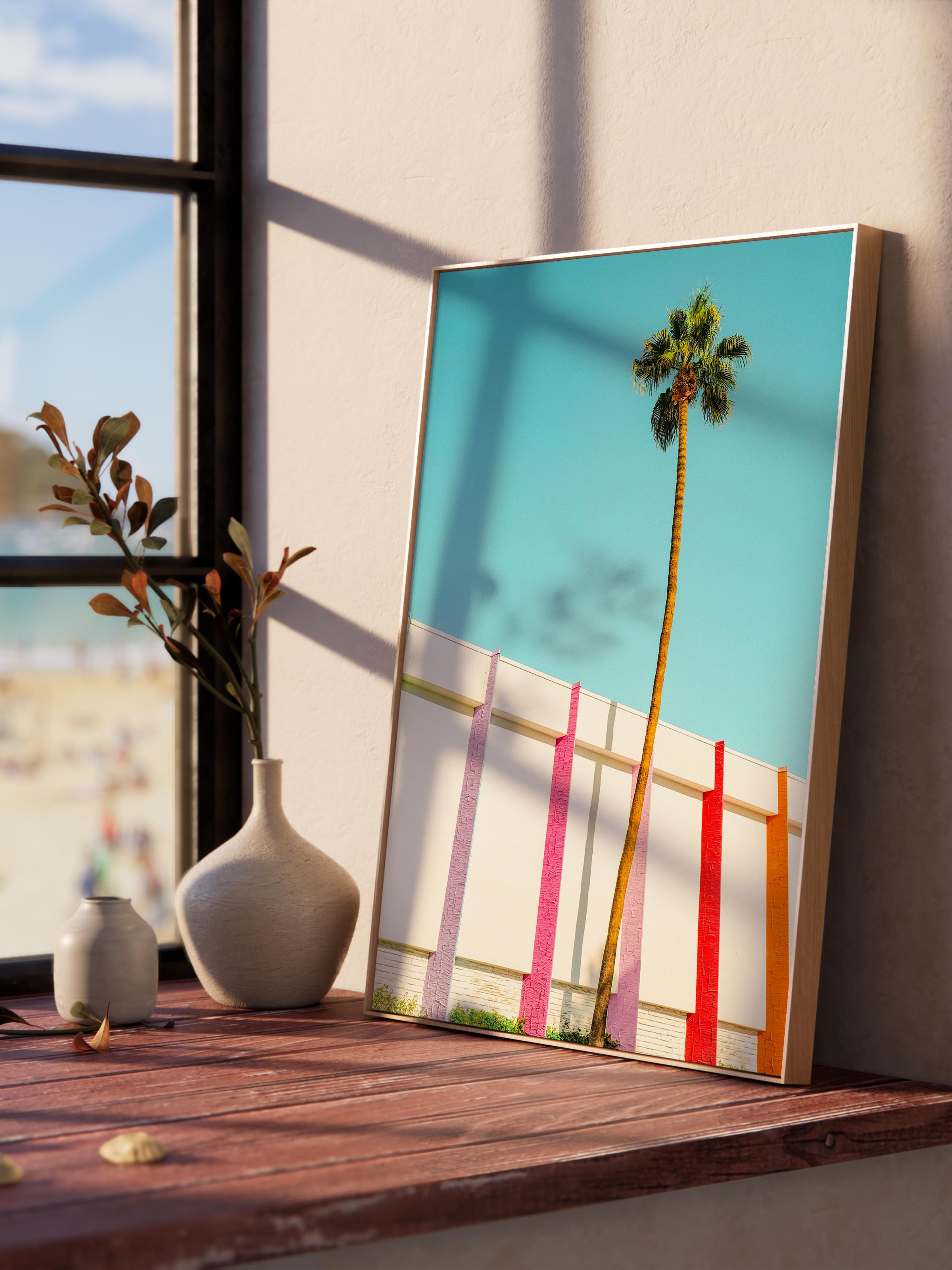 Çerçevesiz Poster, Yaz Temalı Tablo NO:249, Tek Palmiye ve Mavi Gökyüzü Fotoğrafı, Sarı Poster Dikey