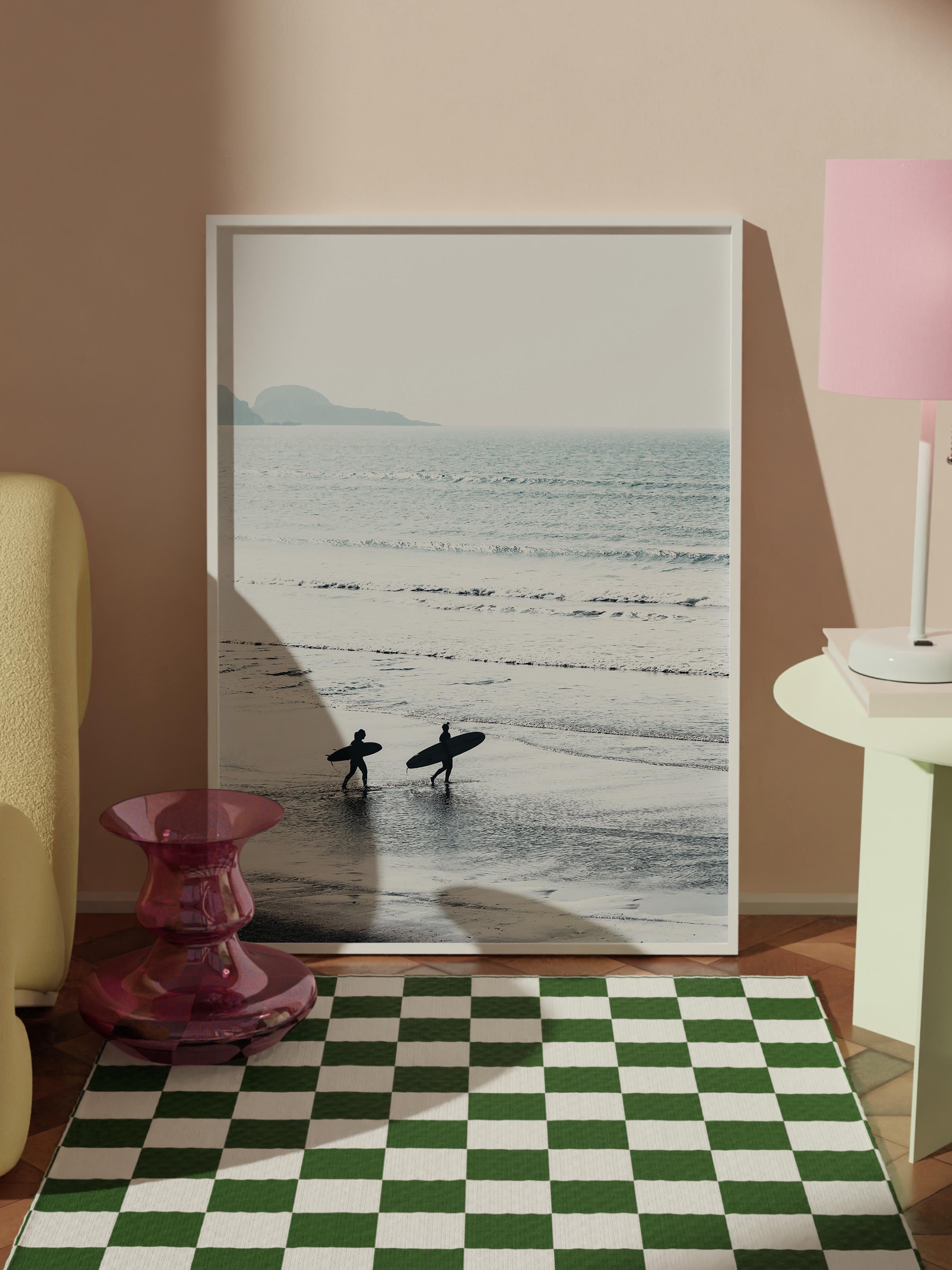 Çerçevesiz Poster, Yaz Temalı Tablo NO:254, Sörfçüler ve Sahil Fotoğrafı, Beyaz Poster, Dikey