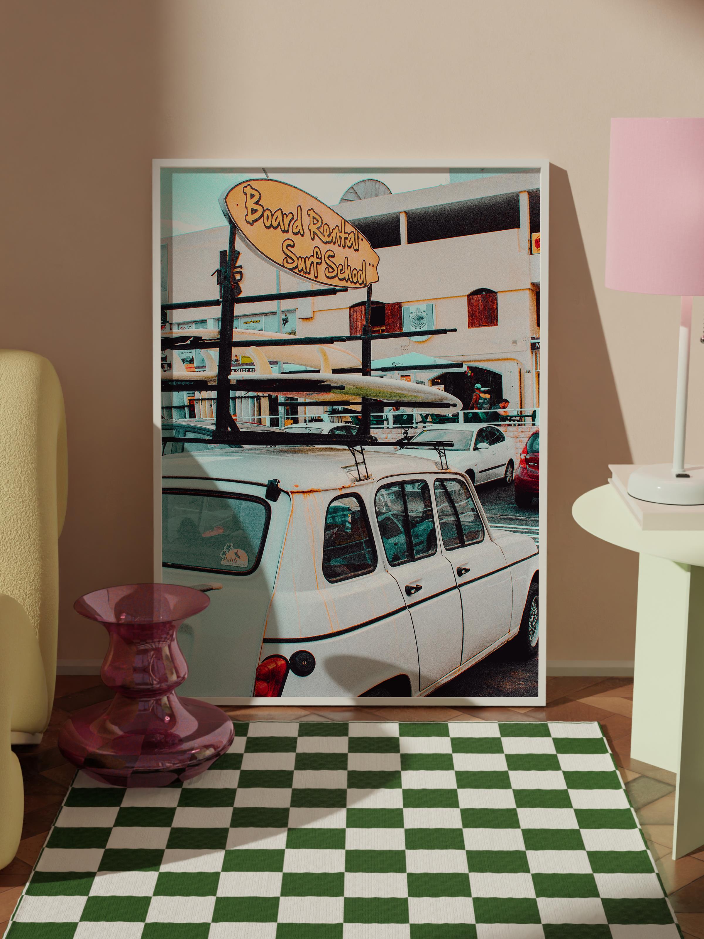 Çerçevesiz Poster, Yaz Temalı Tablo NO:74, Sörf Tahtaları ve Minibüs Fotoğrafı, Beyaz Poster, Dikey