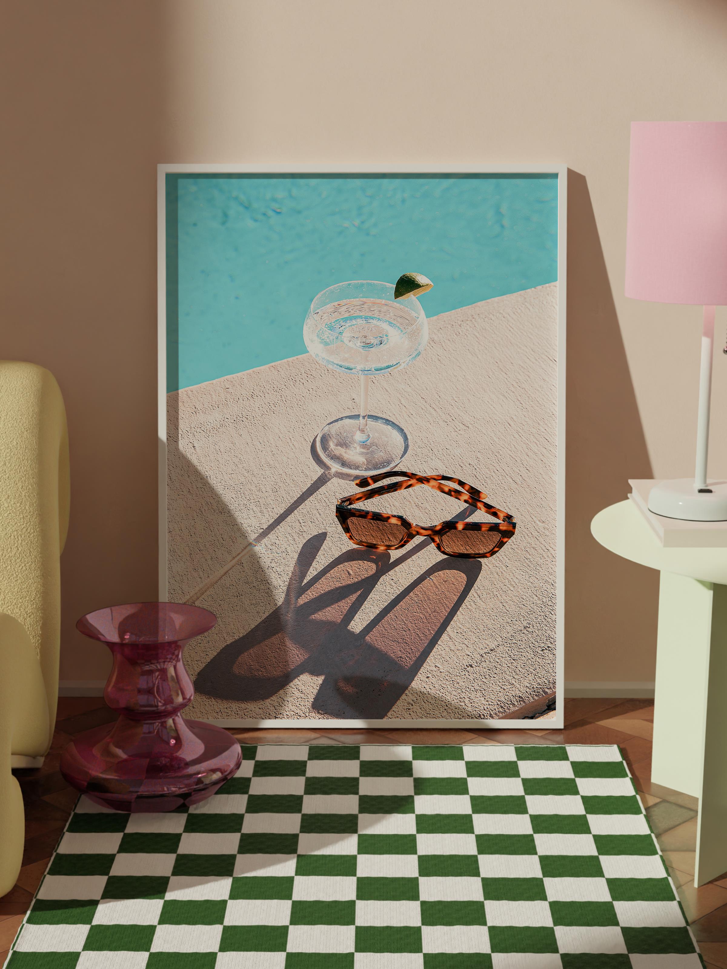 Çerçevesiz Poster, Yaz Temalı Tablo NO:93, Havuz Kenarı Gözlük ve Limonata Fotoğrafı, Mavi, Dikey