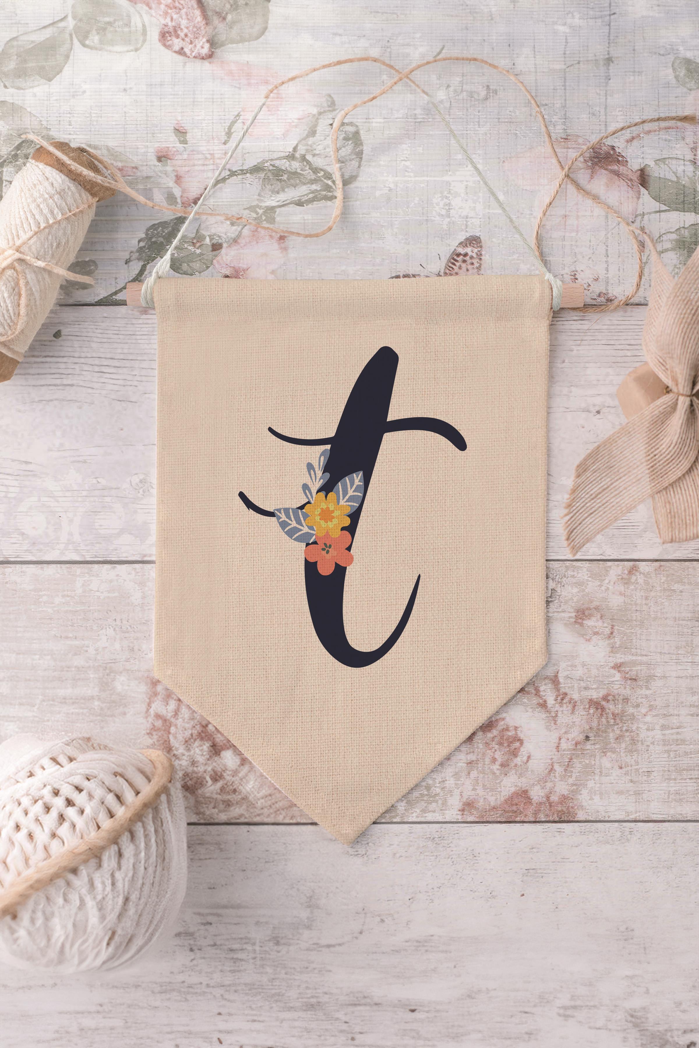 Çocuk Odası Dekor, Duvar Süsü, Ahşap Bebek Odası Dekor, Canvas Flama, Lacivert Çiçekli T Harfi