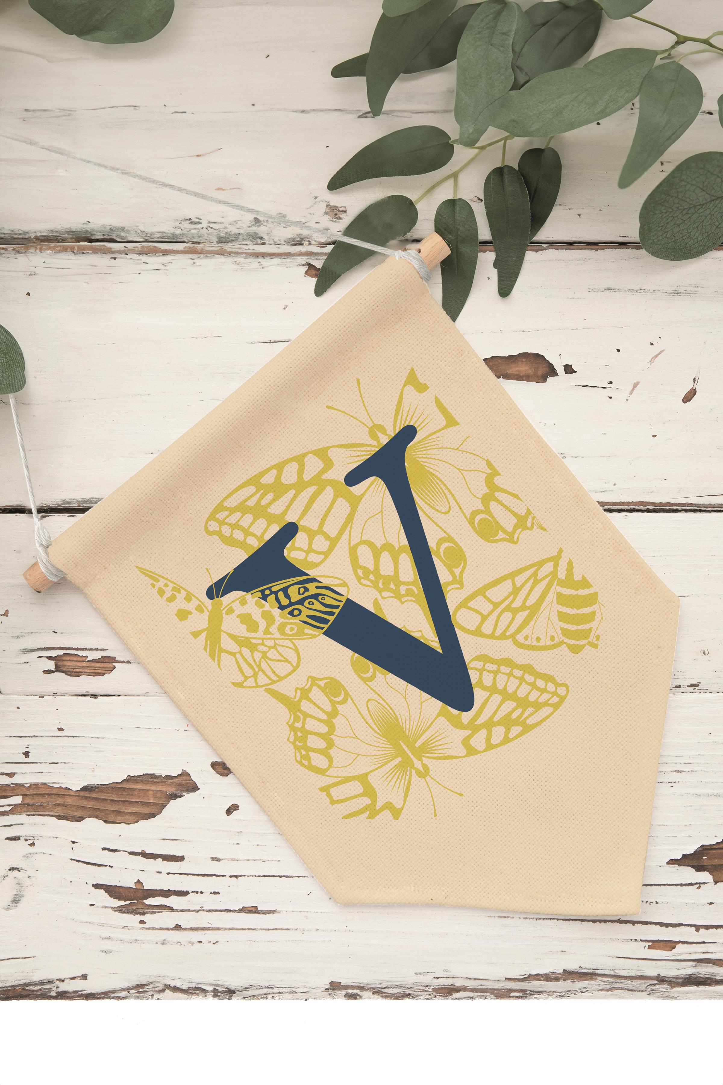 Çocuk Odası Dekor, Duvar Süsü, Ahşap Bebek Odası Dekor, Canvas Flama, Lacivert ve Sarı Çiçek Desenli V Harfi