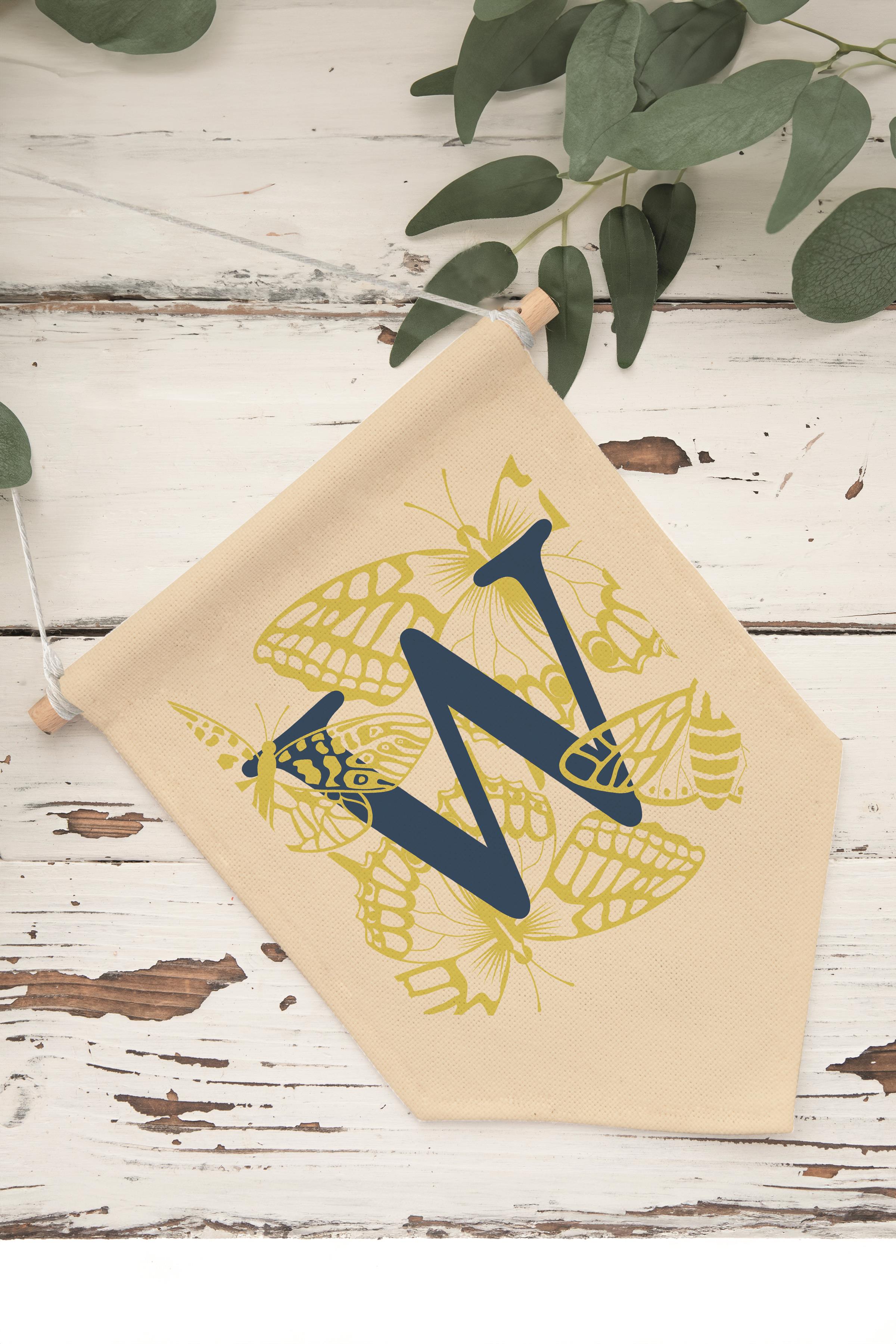 Çocuk Odası Dekor, Duvar Süsü, Ahşap Bebek Odası Dekor, Canvas Flama, Lacivert ve Sarı Çiçek Desenli W Harfi