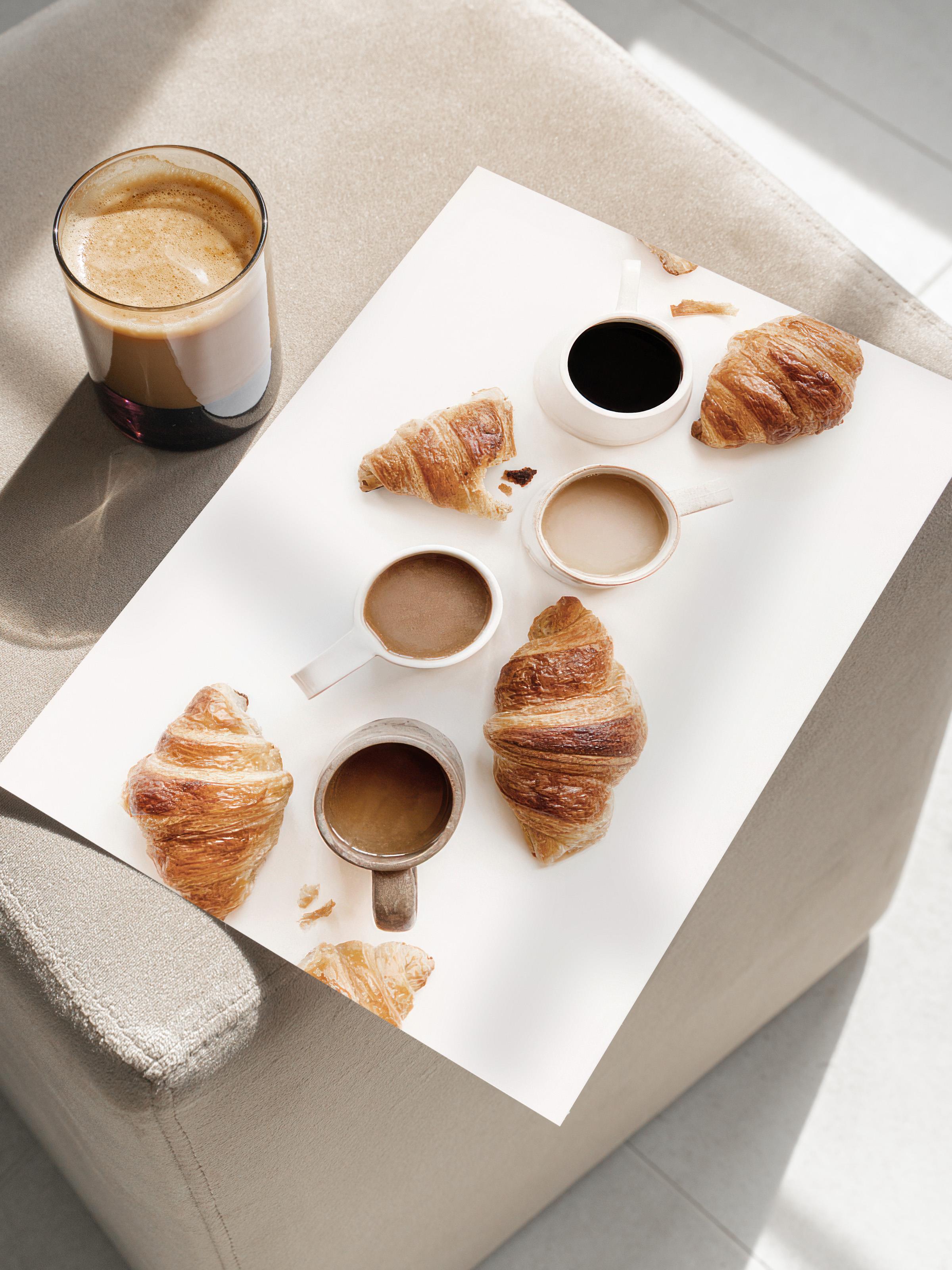 Coffee and Croissants Poster, Yatay Duvar Tablosu Comfort Serisi NO:108560