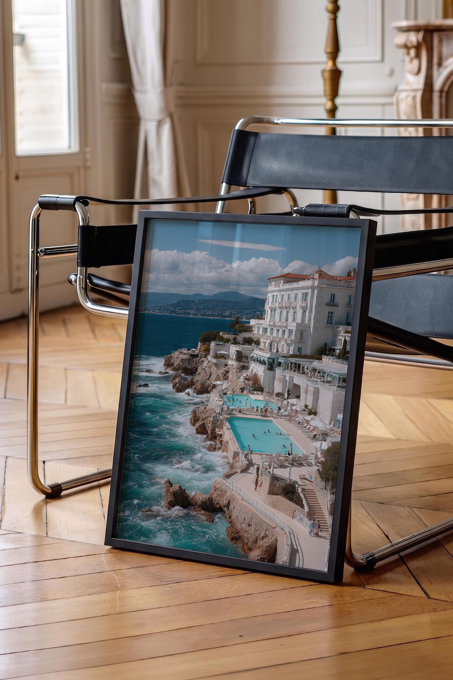 Sahil Oteli Old Money Tasarımlar Poster – Siyah Çerçeveli Tablo