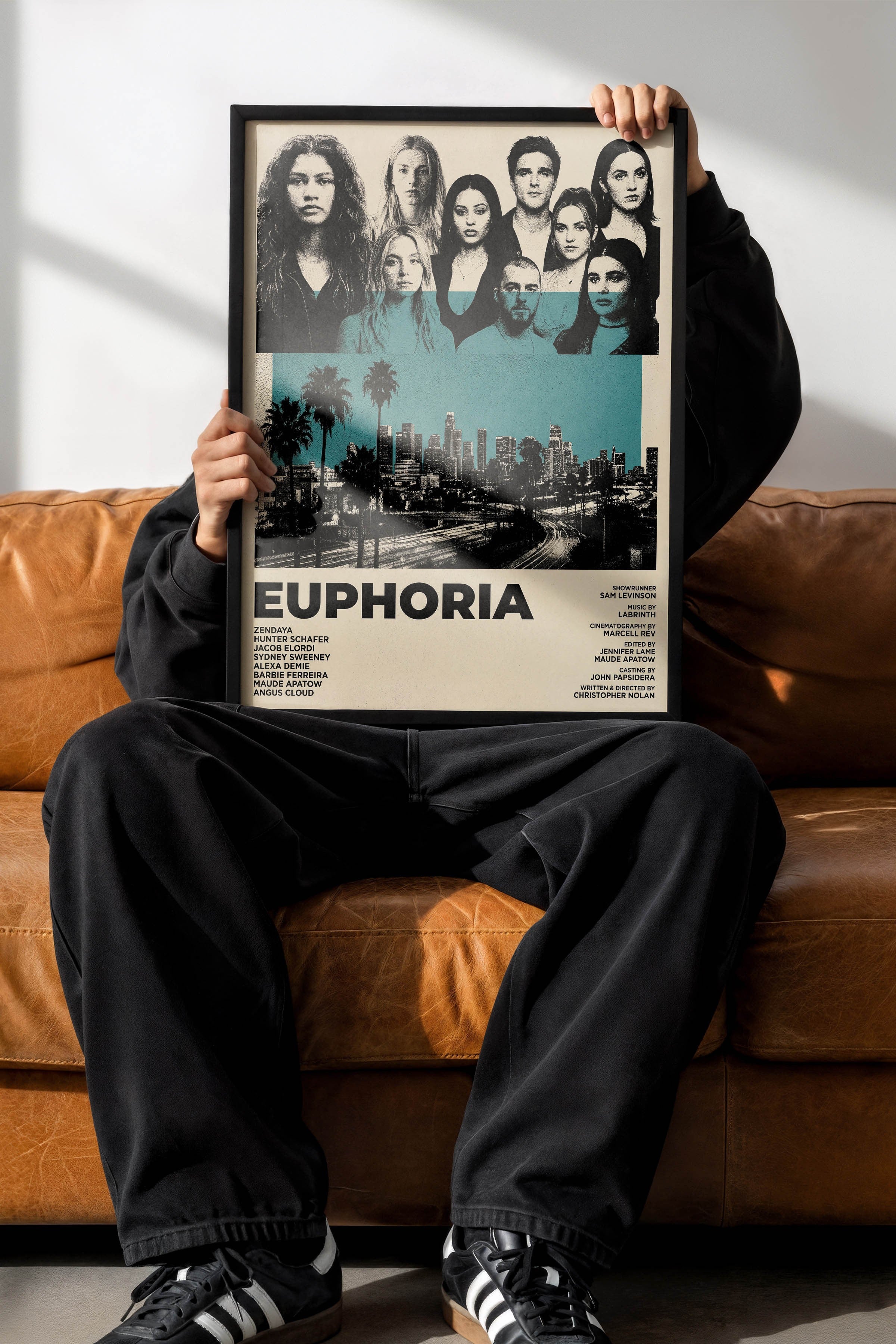 Euphoria Siyah Çerçeveli Poster, Sinema ve Dizi Tablo, Film Dizi Afişleri NO:112791