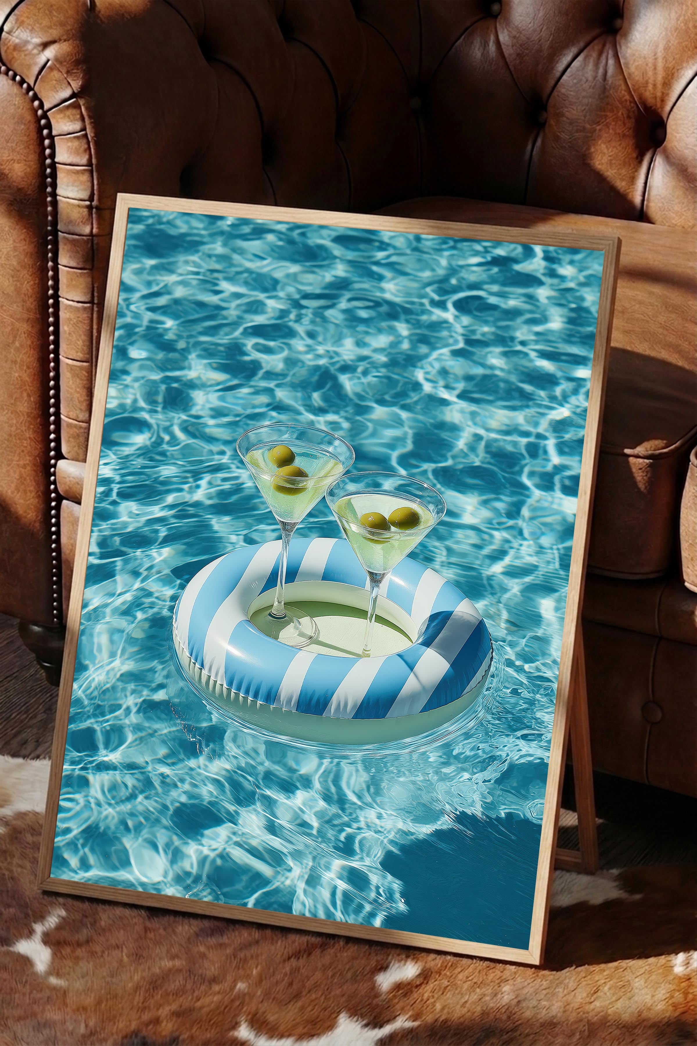 Havuz ve Martini Bardağı Posteri, Ahşap Çerçeveli Poster, Old Money Serisi, NO:113247