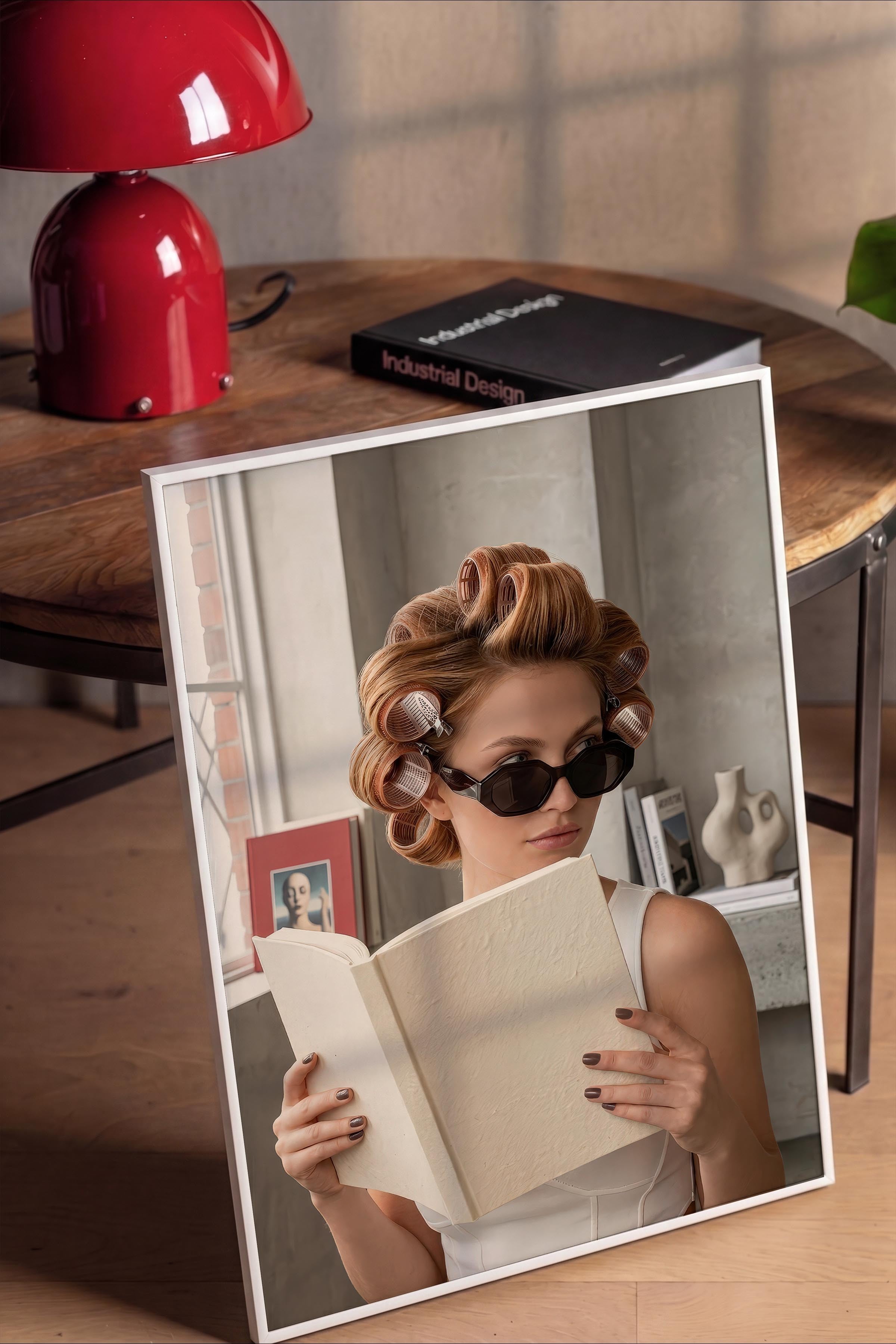 Kadın ve Kitap Posteri, Beyaz Çerçeveli Poster, Old Money Serisi, NO:113133