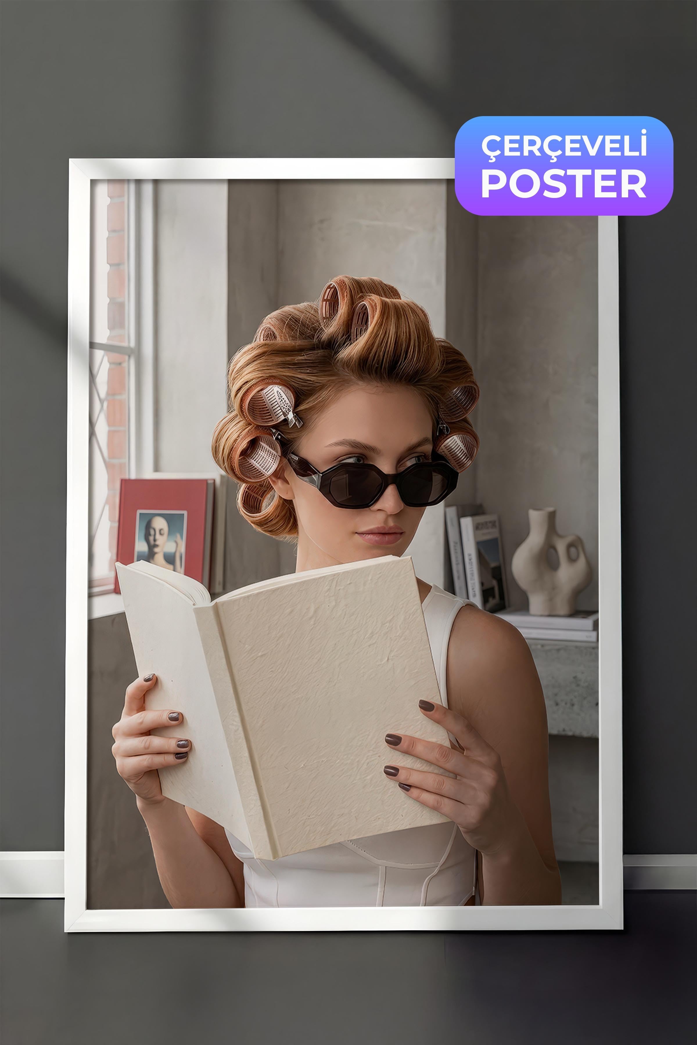 Kadın ve Kitap Posteri, Beyaz Çerçeveli Poster, Old Money Serisi, NO:113133