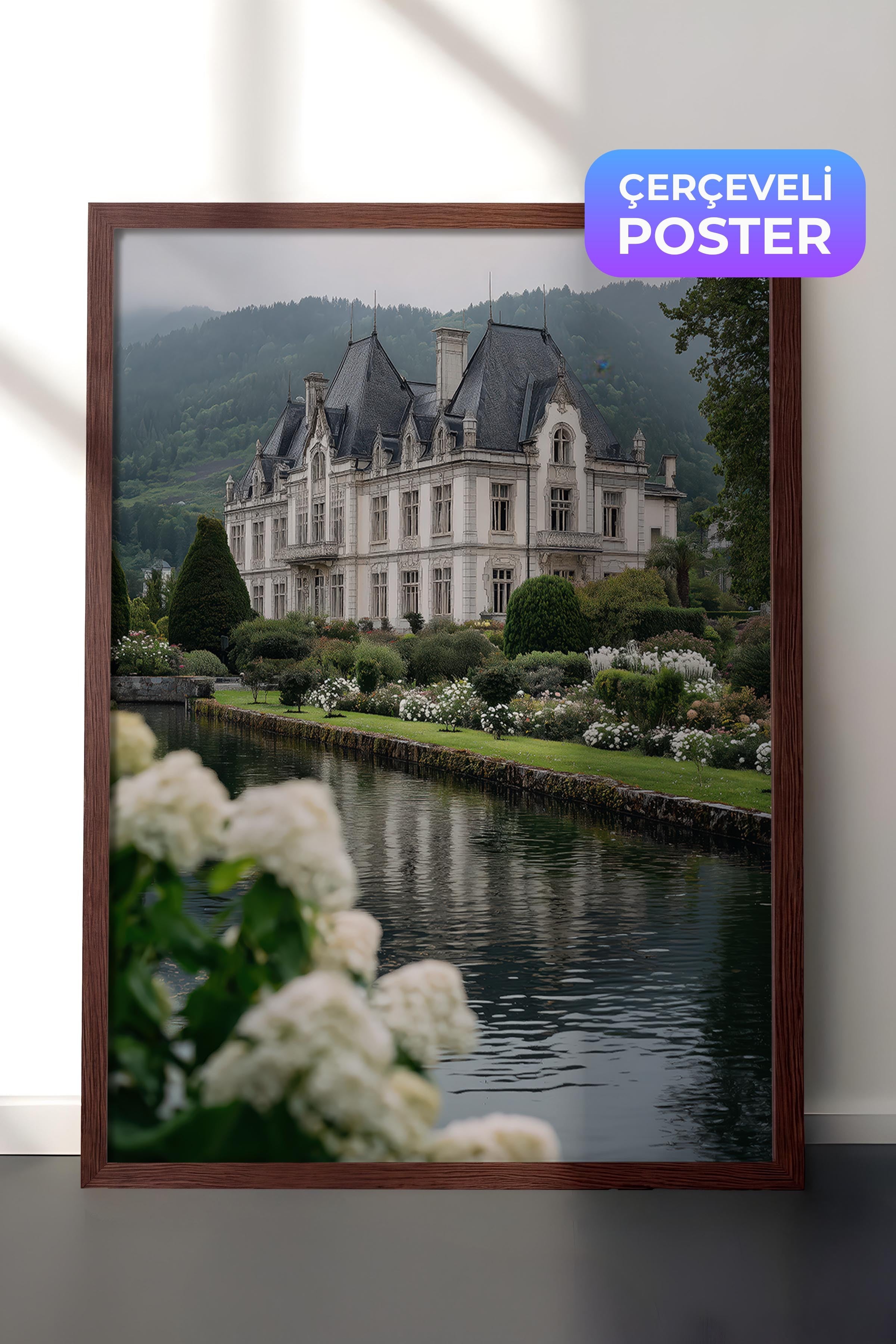 Kale ve Nehir Manzarası Posteri, Kahverengi Çerçeveli Poster, Old Money Serisi, NO:113225
