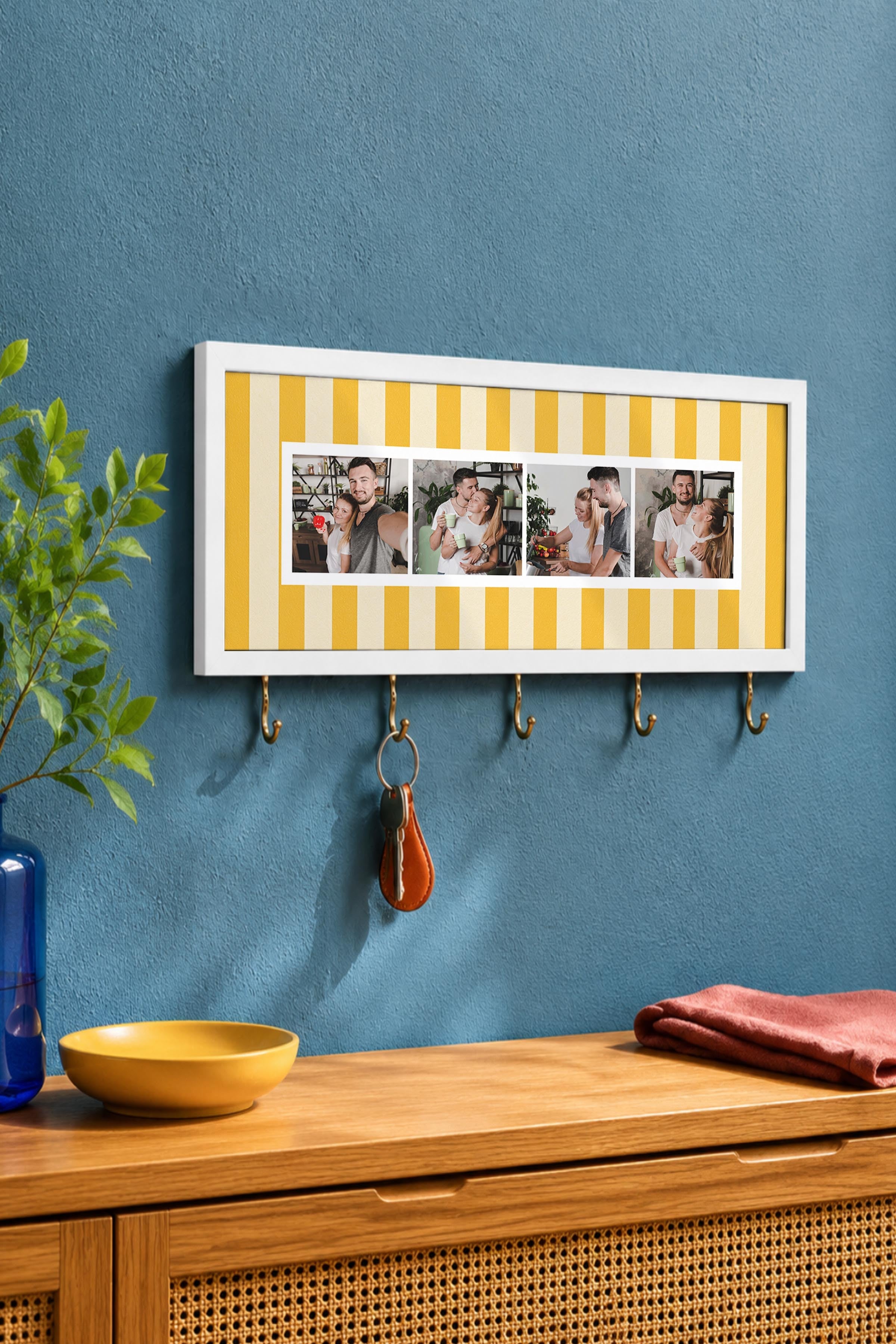Kişiye Özel Tablo Anahtarlık, Photobooth Stili Beyaz Fotoğraf Çerçevesi, Vintage Duvar Dekoru
