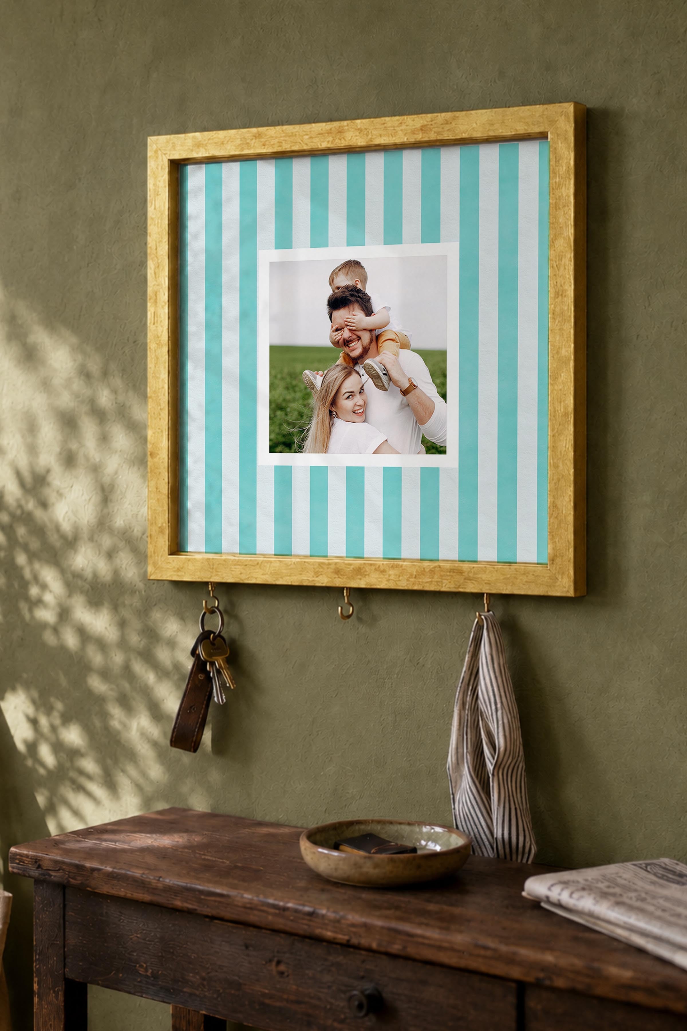 Kişiye Özel Tablo Anahtarlık, Photobooth Stili Gold Fotoğraf Çerçevesi, Vintage Duvar Dekoru