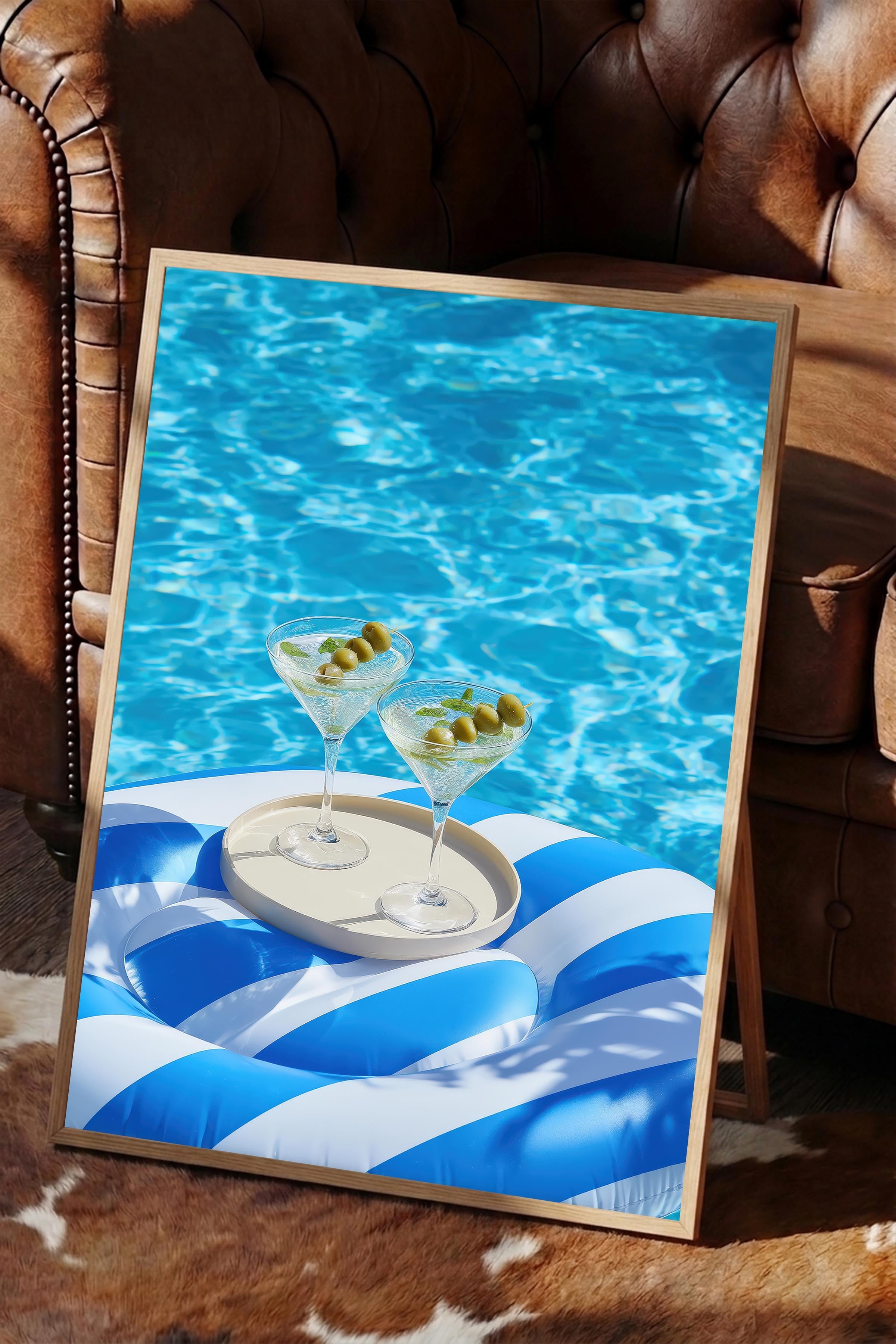 Martini ve Havuz Posteri, Ahşap Çerçeveli Poster, Old Money Serisi, NO:113212