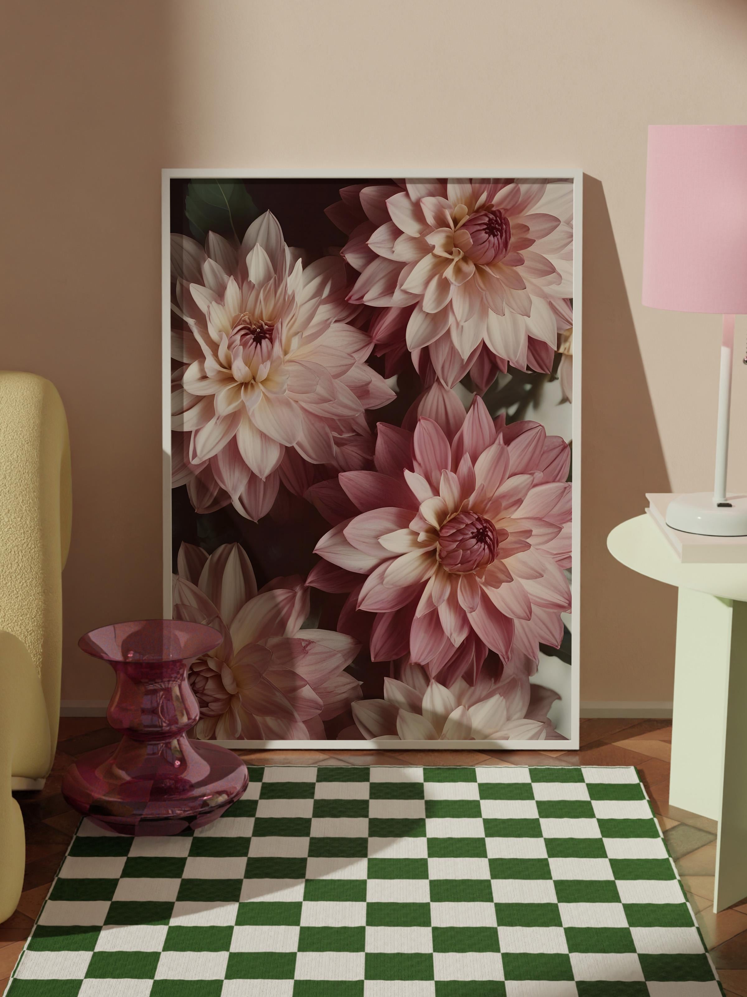 Romantic Dahlias Çerçeveli Tablo, Beyaz Çerçeve ve Poster, Duvar Tablosu Comfort Serisi NO:108533