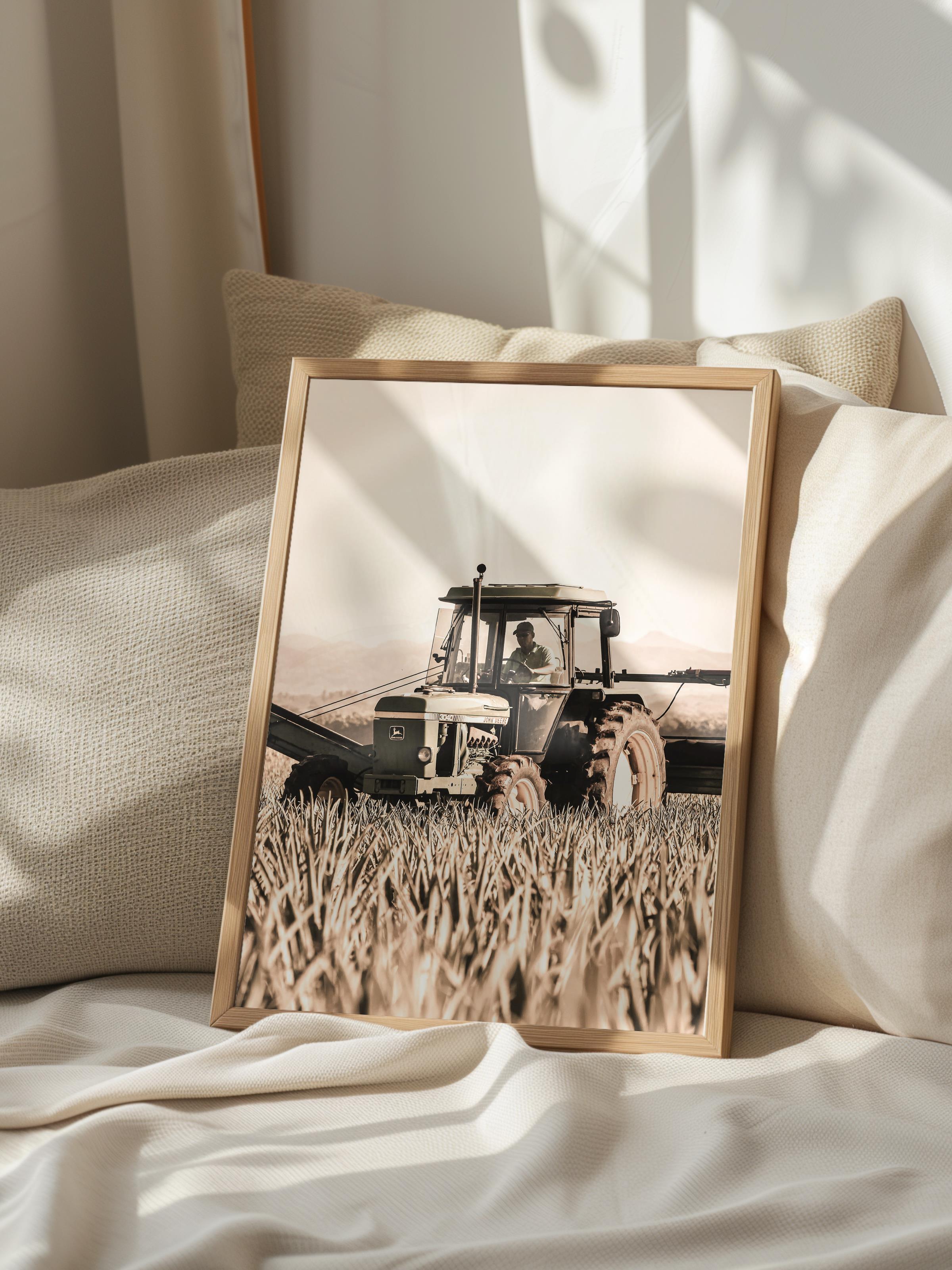 Rustic Çerçevesiz Poster, İskandinav Beyaz Poster, NO:327 Traktör Fotoğraf, Dikey