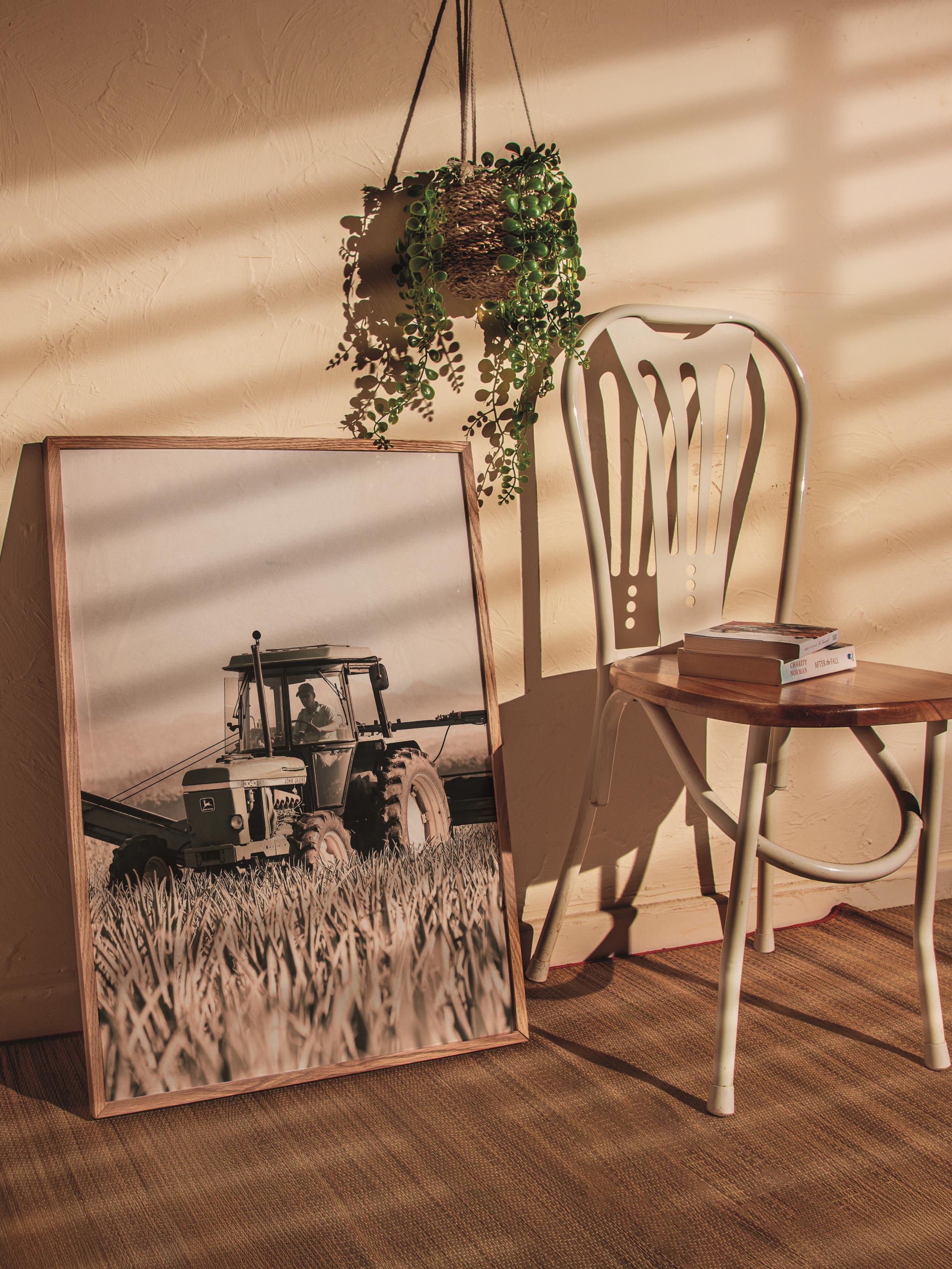 Rustic Çerçevesiz Poster, İskandinav Beyaz Poster, NO:327 Traktör Fotoğraf, Dikey
