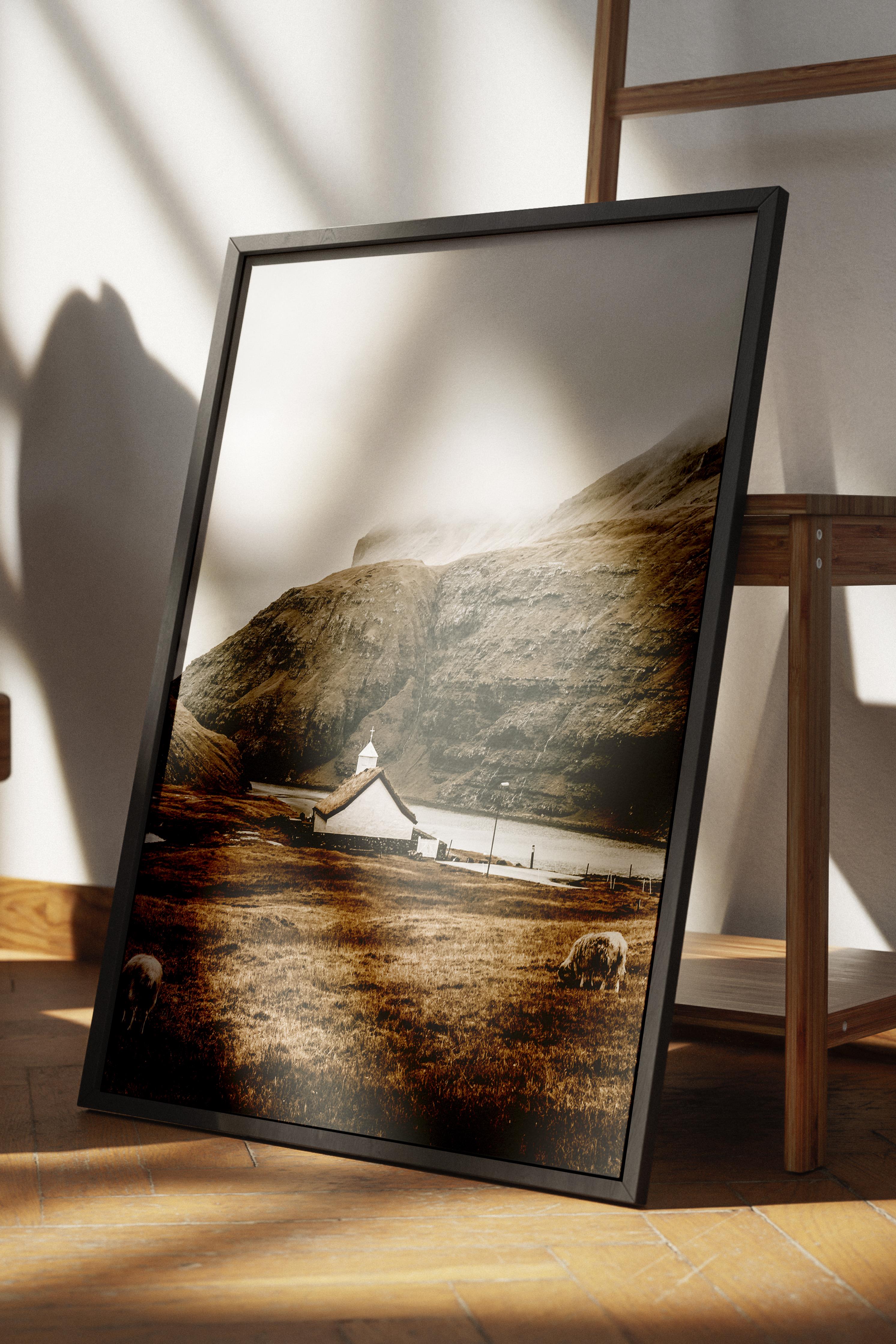 Rustic Çerçevesiz Poster, İskandinav Kahverengi Poster, NO:125 Ahşap Kulübe ve Dağ Fotoğraf, Dikey