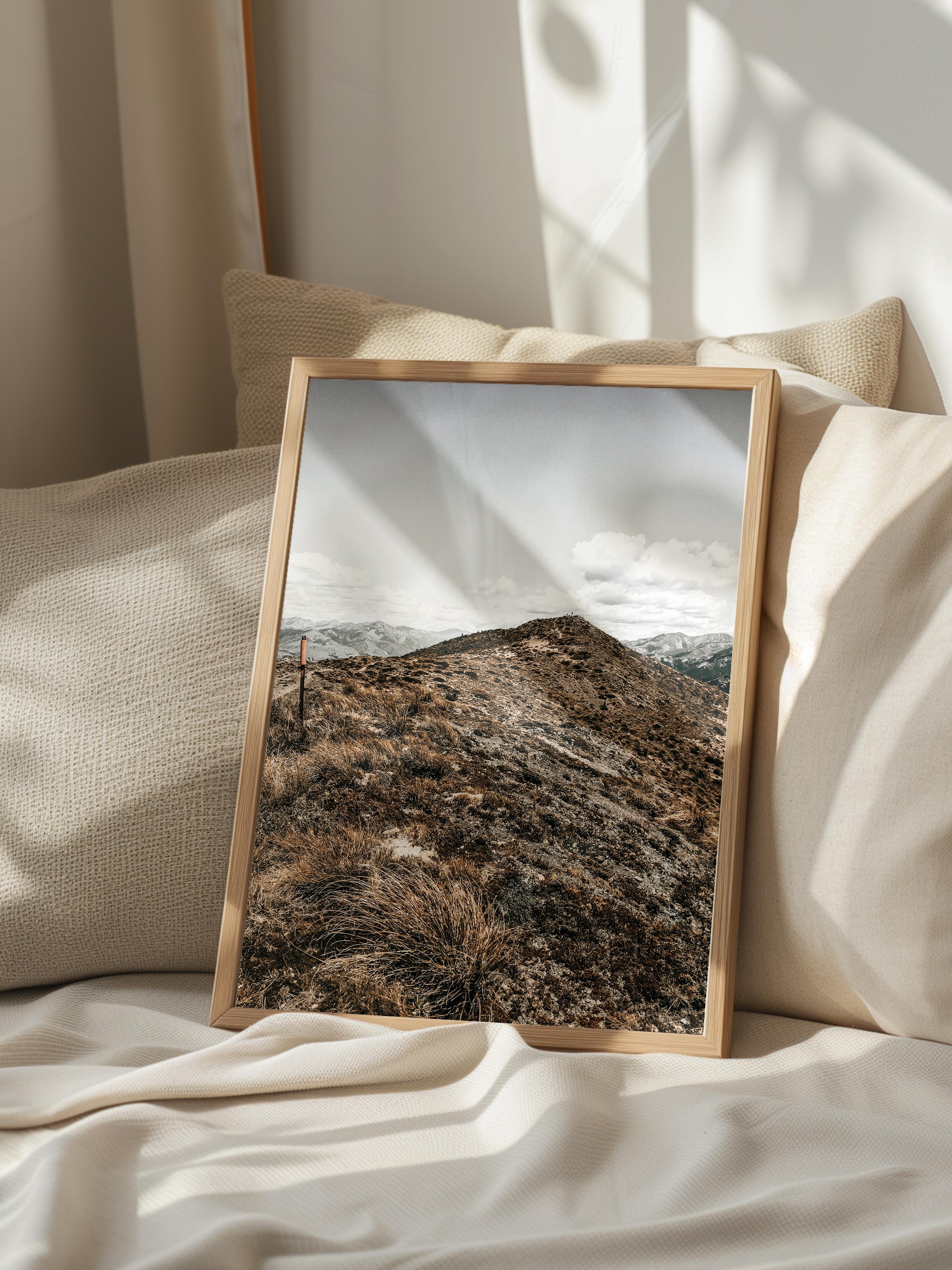 Rustic Çerçevesiz Poster, İskandinav Kahverengi Poster, NO:149 Dağ ve Çimenler Fotoğraf, Dikey