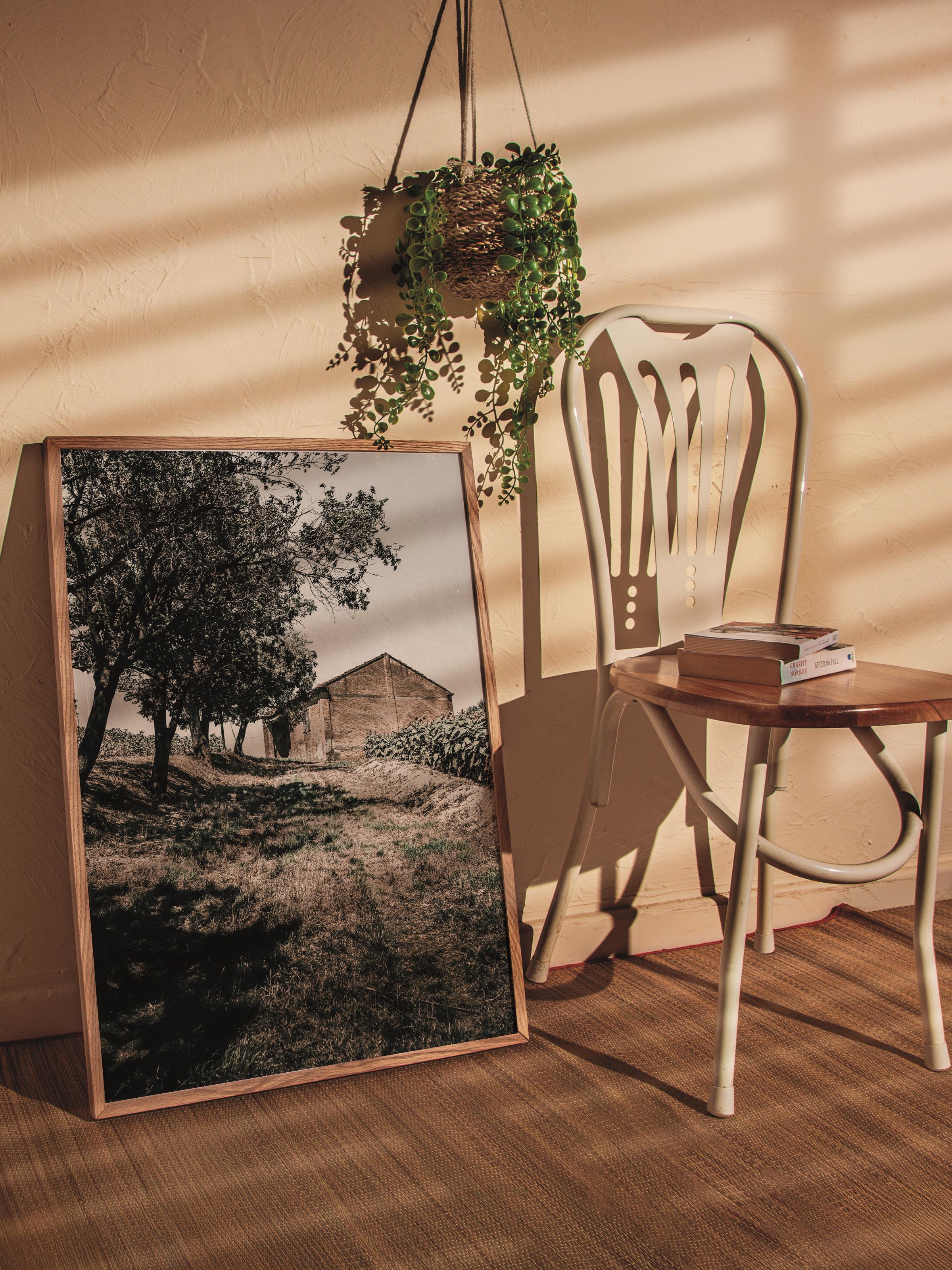 Rustic Çerçevesiz Poster, İskandinav Kahverengi Poster, NO:182 Ağaç Altında Ev Fotoğraf, Dikey