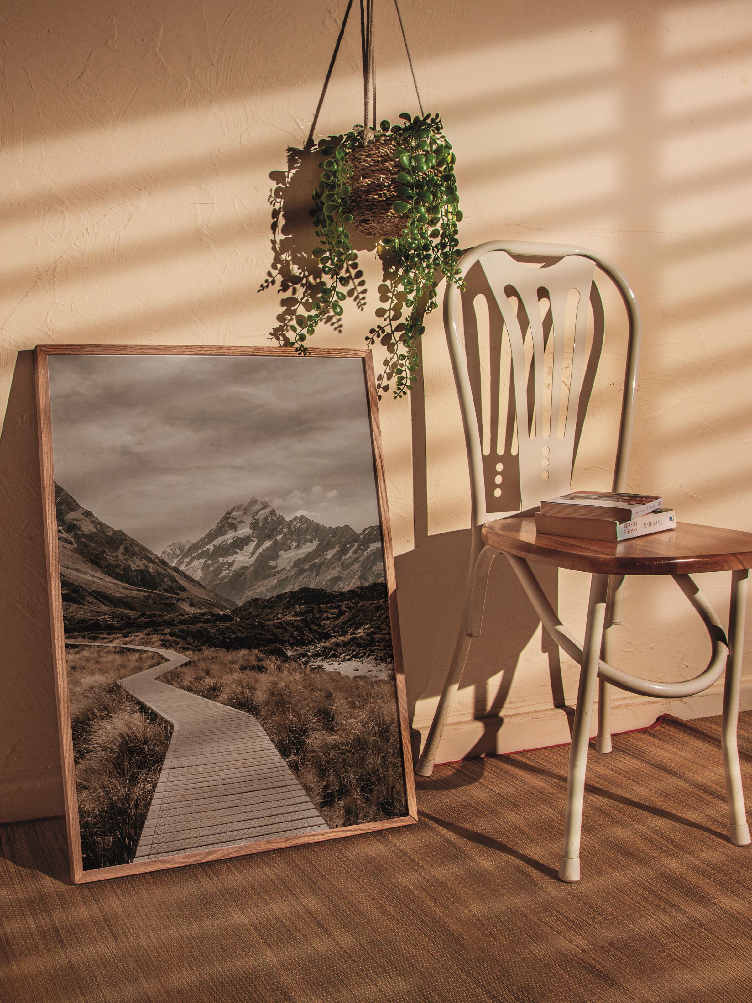Rustic Çerçevesiz Poster, İskandinav Kahverengi Poster, NO:21 Tahta Yol ve Dağlar Fotoğraf, Dikey