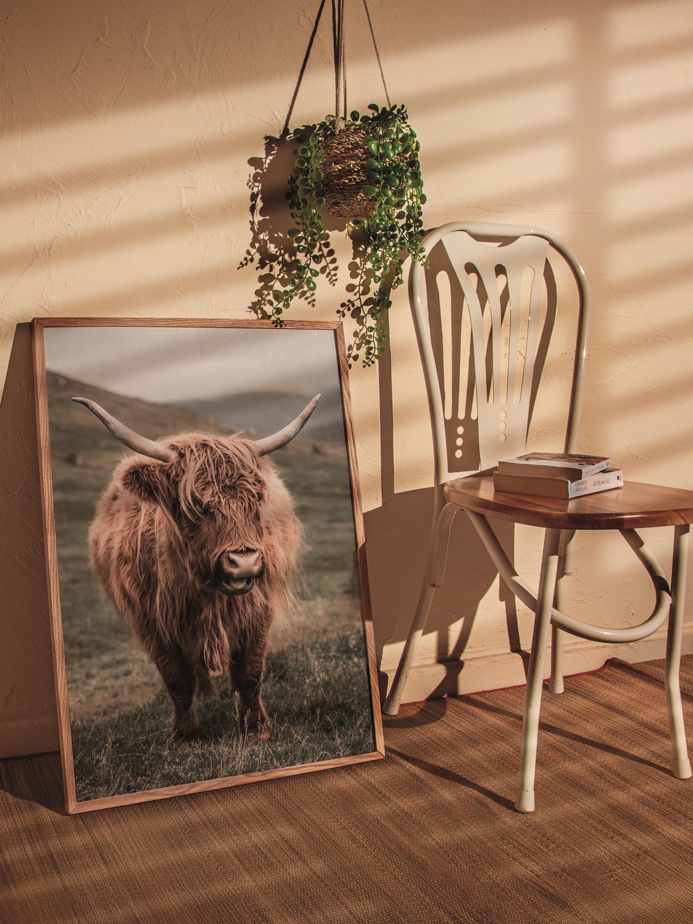 Rustic Çerçevesiz Poster, İskandinav Kahverengi Poster, NO:64 Uzaktaki İnek Fotoğraf, Dikey