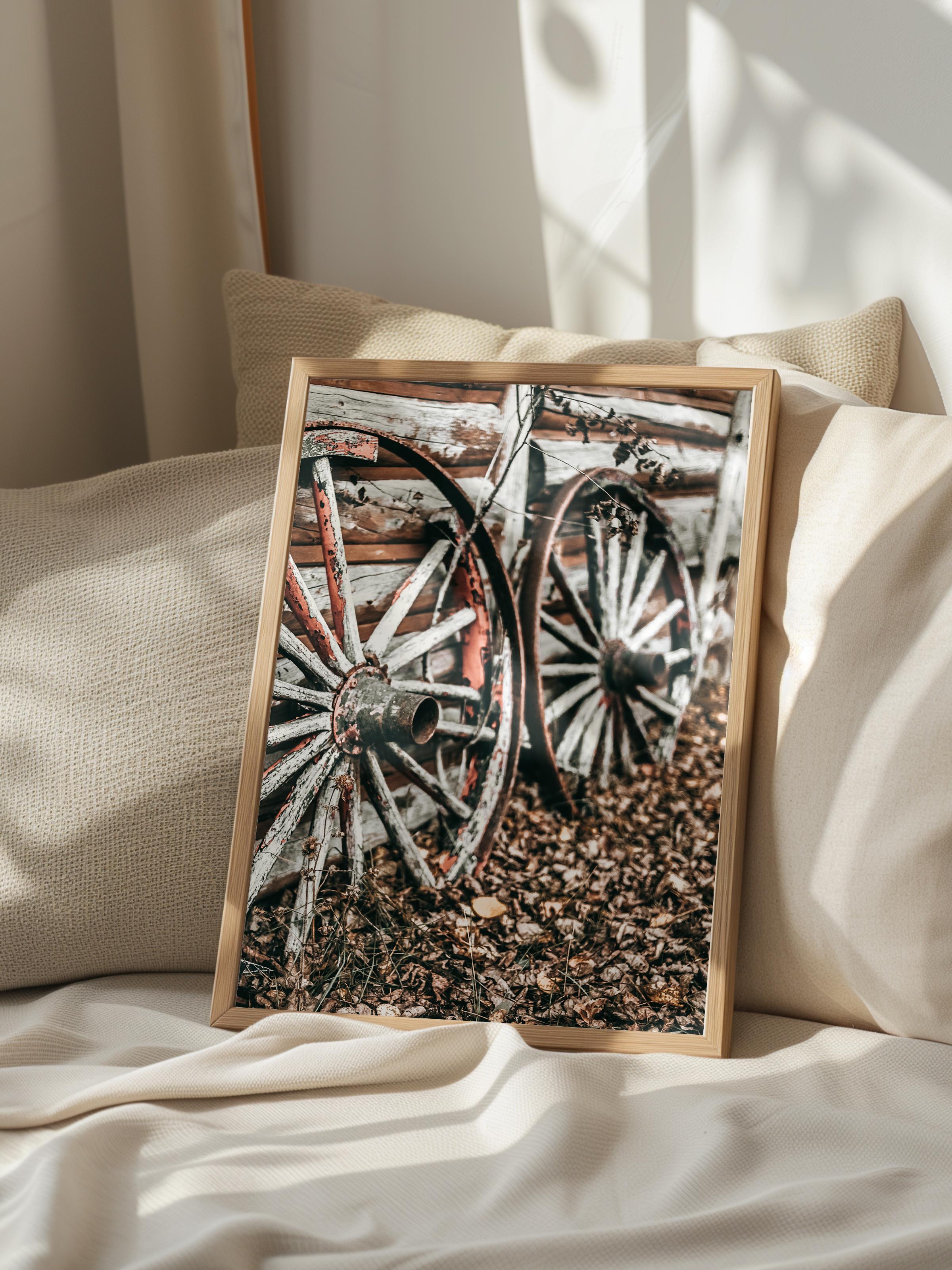 Rustic Çerçevesiz Poster, İskandinav Kahverengi Poster, NO:92 Ahşap Tekerlekler Fotoğraf, Dikey