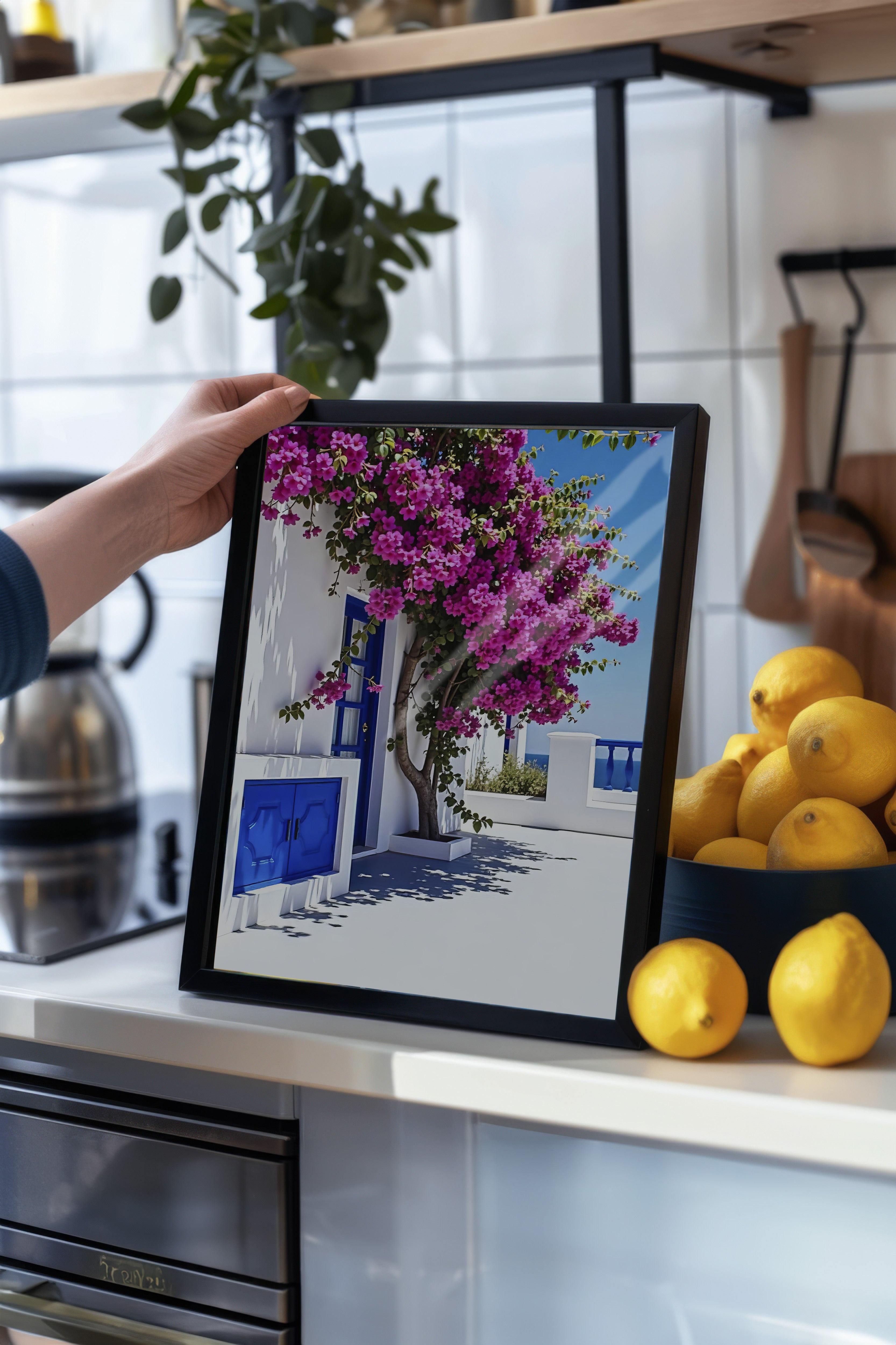 Siyah Çerçeveli Poster, Pembe Çiçekler ve Ev, Fotoğraf, Mavi Renk Poster, 2025 Yaz Seçkisi, NO:109530