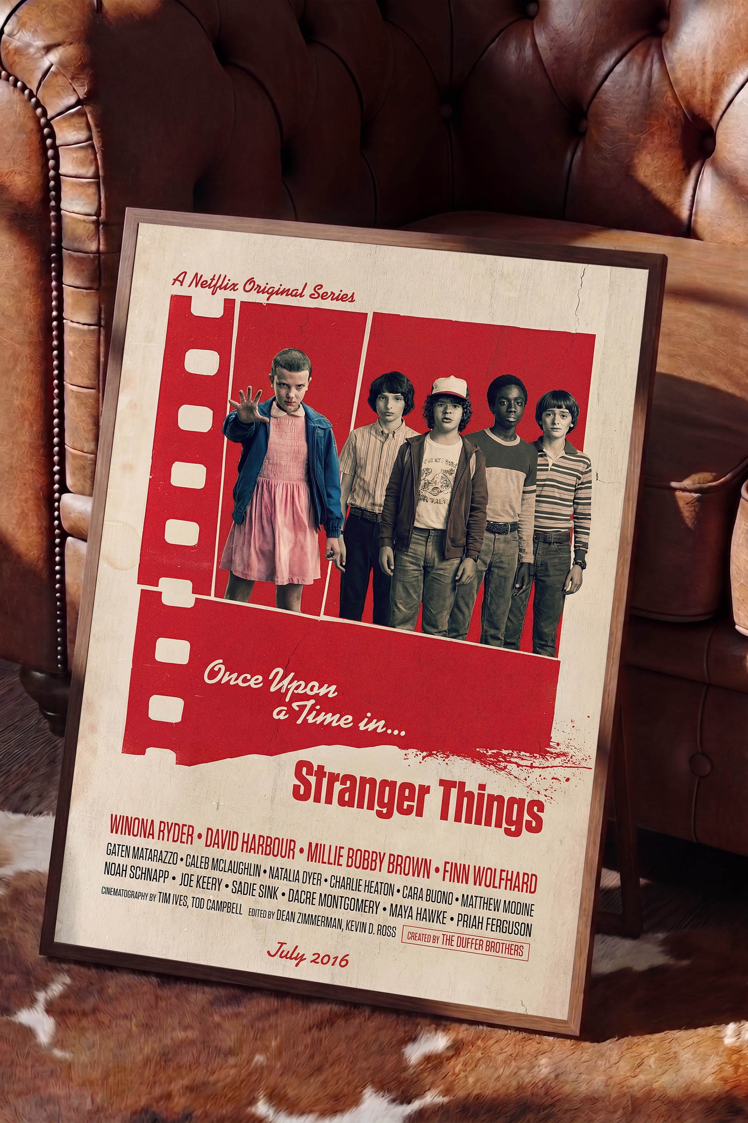 Stranger Things Kahverengi Çerçeveli Poster, Sinema ve Dizi Tablo, Film Dizi Afişleri NO:112843
