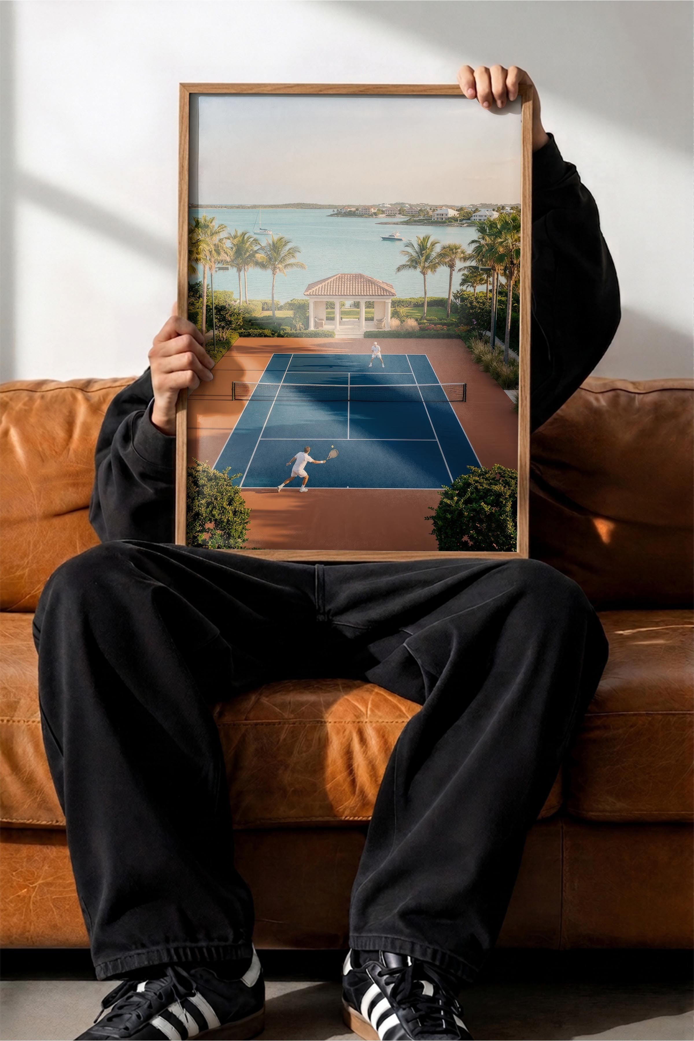 Tenis Kortu ve Deniz Manzarası Posteri, Ahşap Çerçeveli Poster, Old Money Serisi, NO:113189