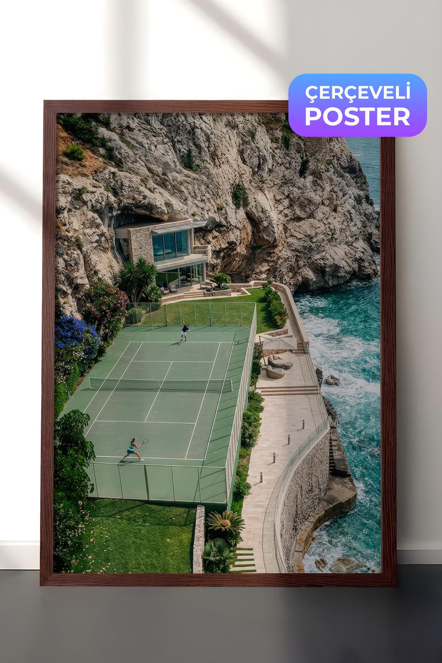 Sahil Kenarında Tenis Kortu Old Money Tasarımlar Poster – Kahverengi Çerçeveli Tablo