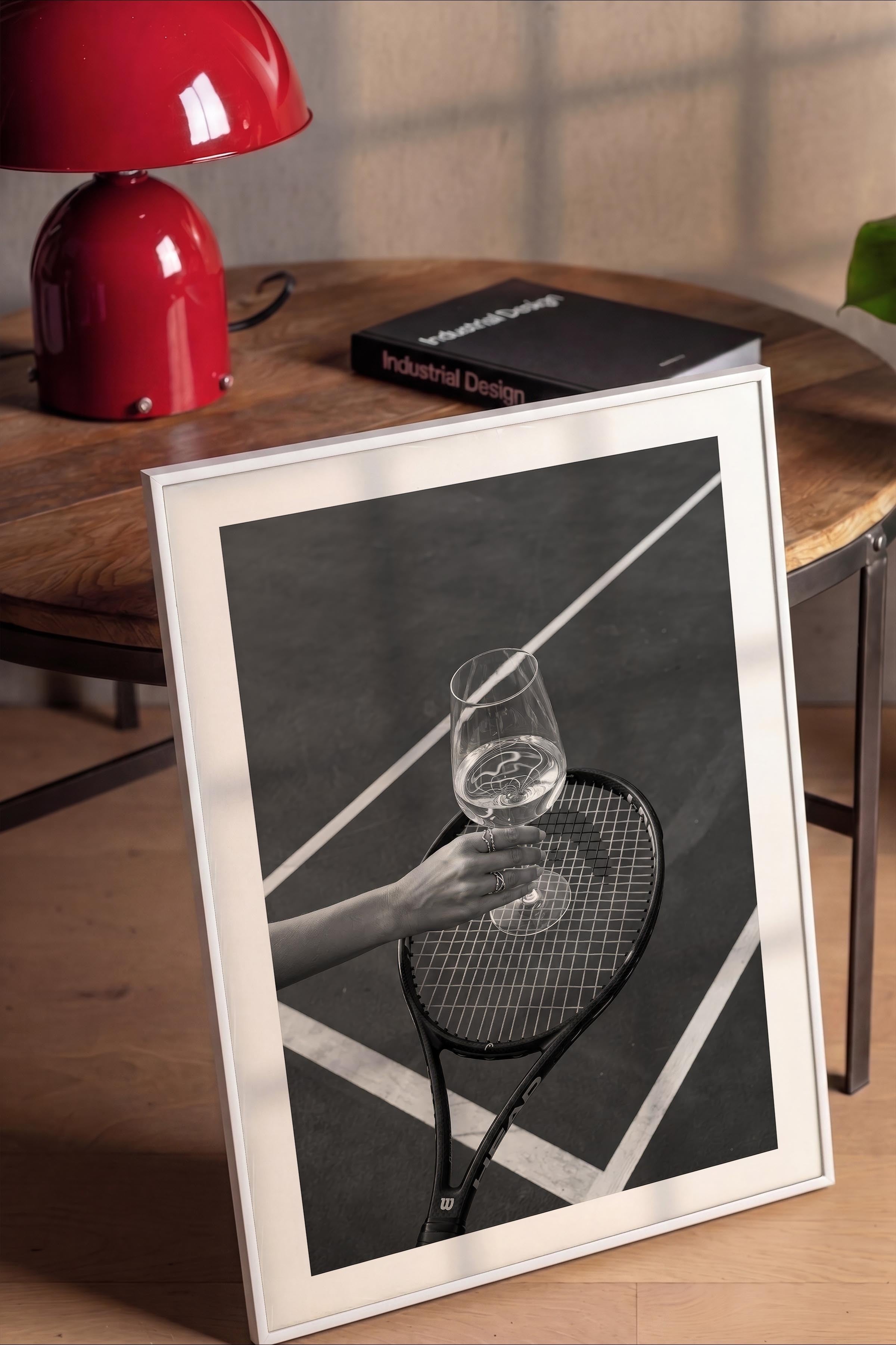 Tenis Raketi ve Şarap Kadehi Posteri, Beyaz Çerçeveli Poster, Old Money Serisi, NO:113180