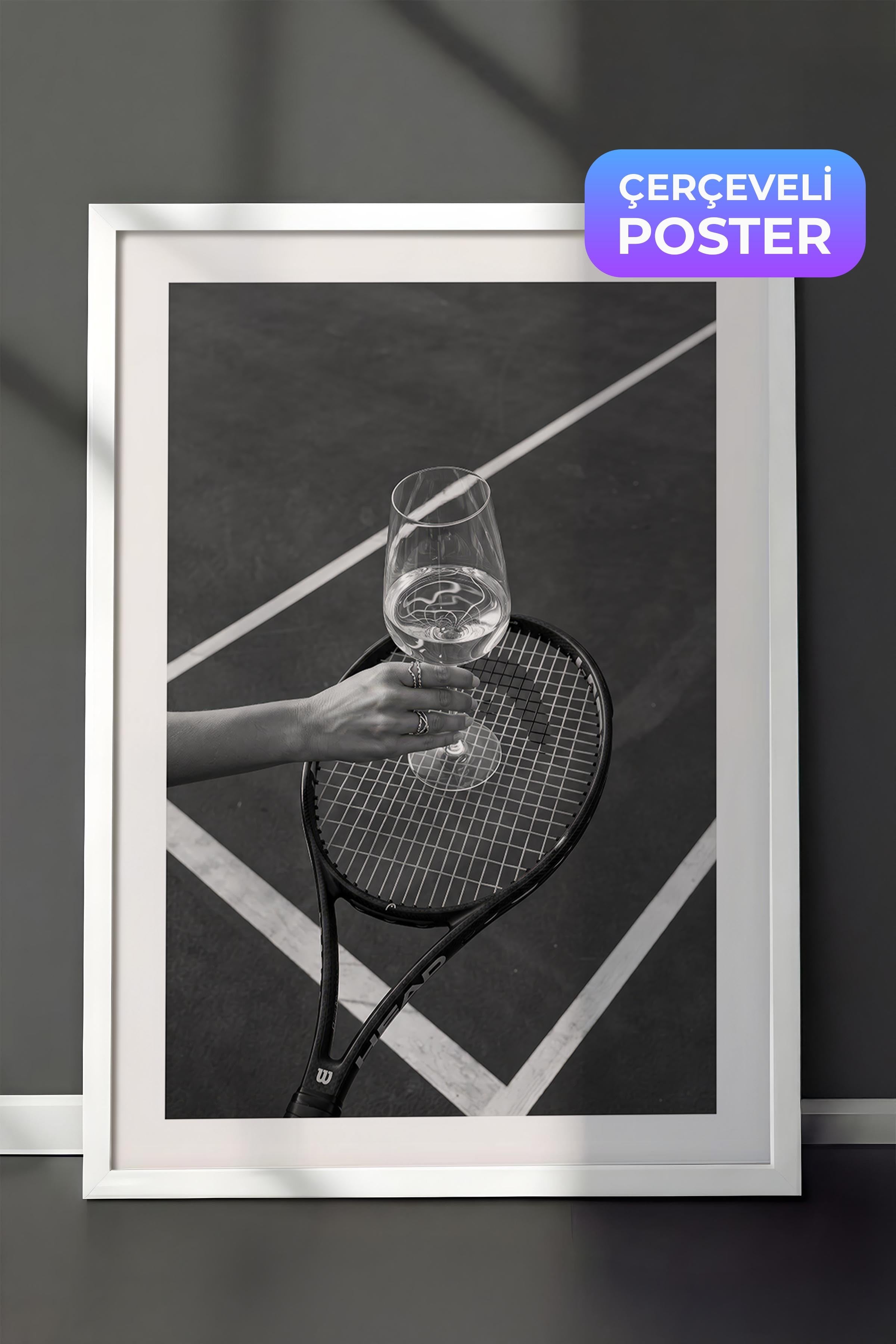 Tenis Raketi ve Şarap Kadehi Posteri, Beyaz Çerçeveli Poster, Old Money Serisi, NO:113180