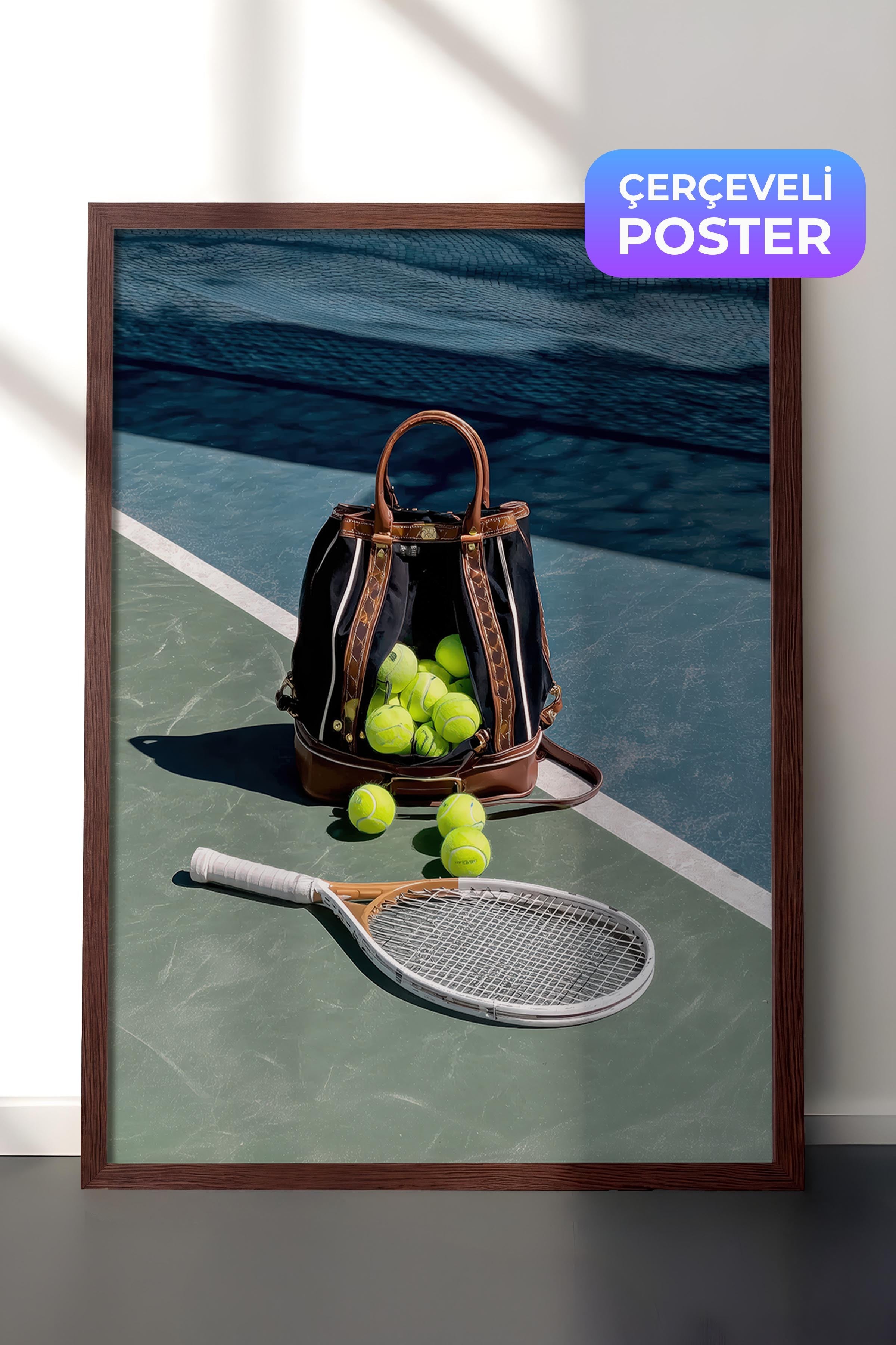 Tenis Raketi ve Topları Posteri, Kahverengi Çerçeveli Poster, Old Money Serisi, NO:113231