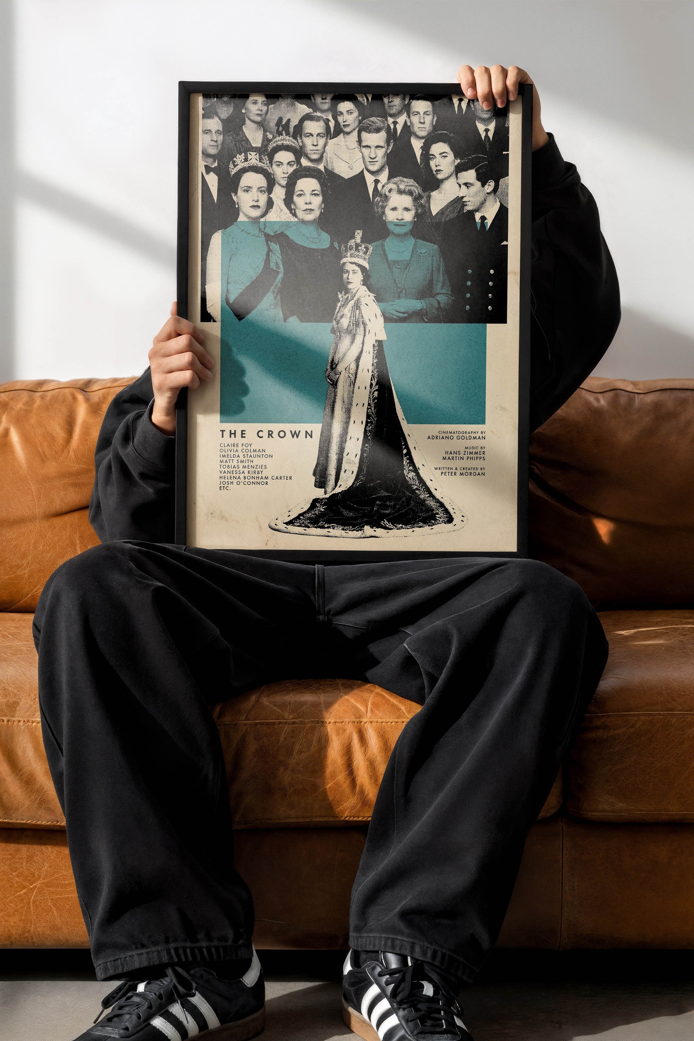 The Crown Siyah Çerçeveli Poster, Sinema ve Dizi Tablo, Film Dizi Afişleri NO:112792