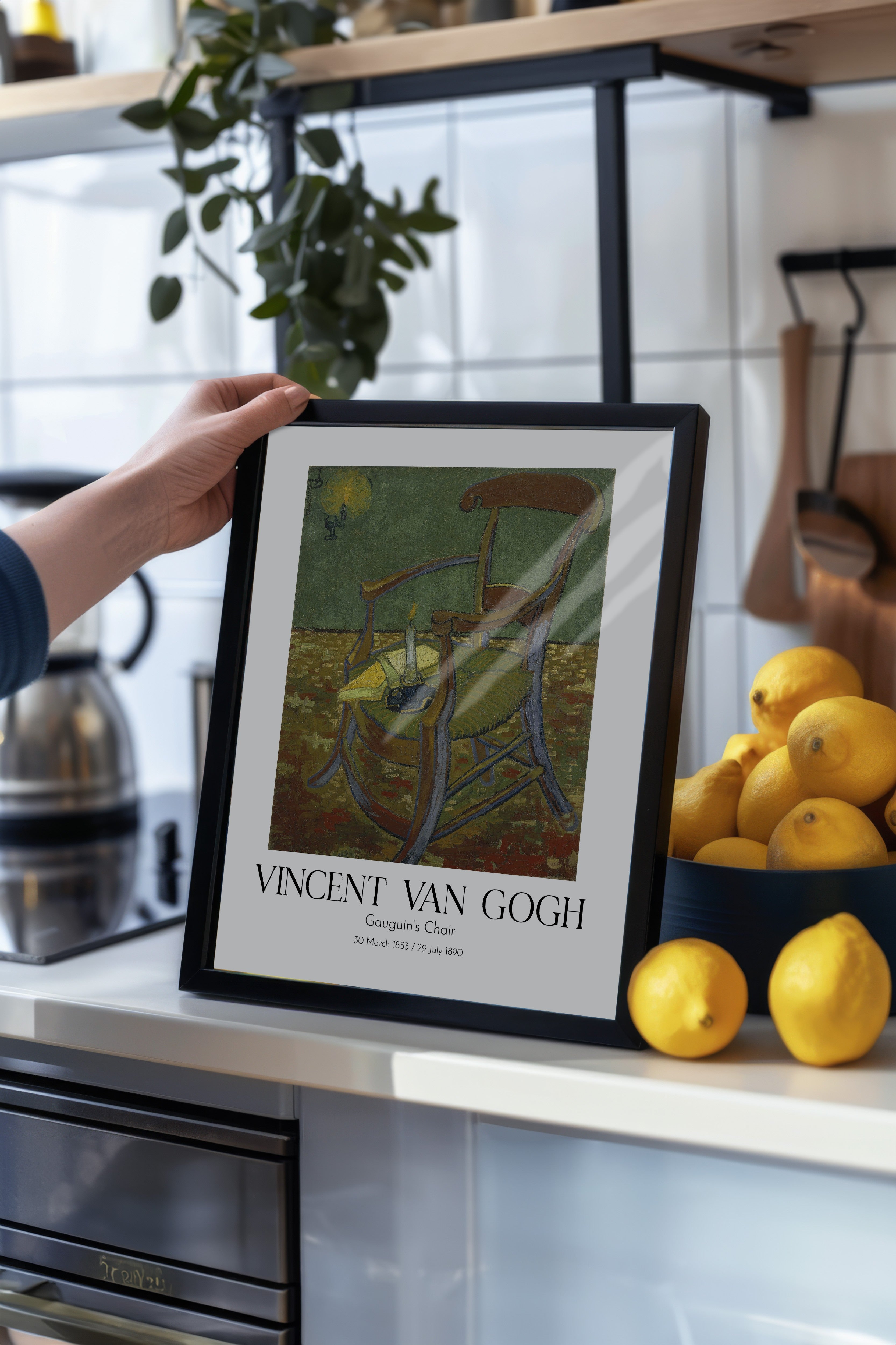 Vincent Van Gogh - Gauguin'S Chair, Siyah Çerçeveli Tablo, Sanat Serisi NO:110602