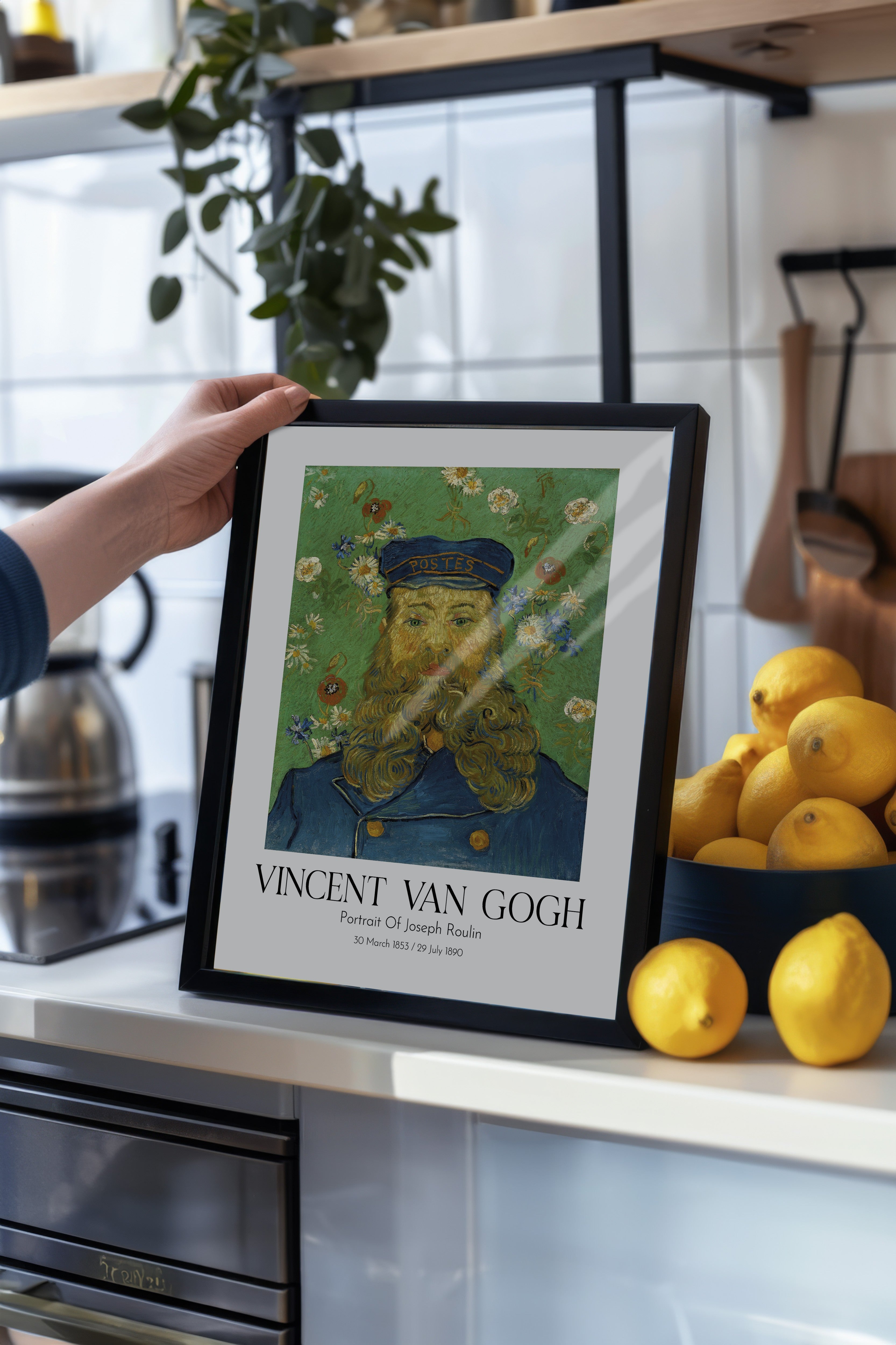 Vincent Van Gogh - Portrait Of Joseph Roulin, Siyah Çerçeveli Tablo, Sanat Serisi NO:110611