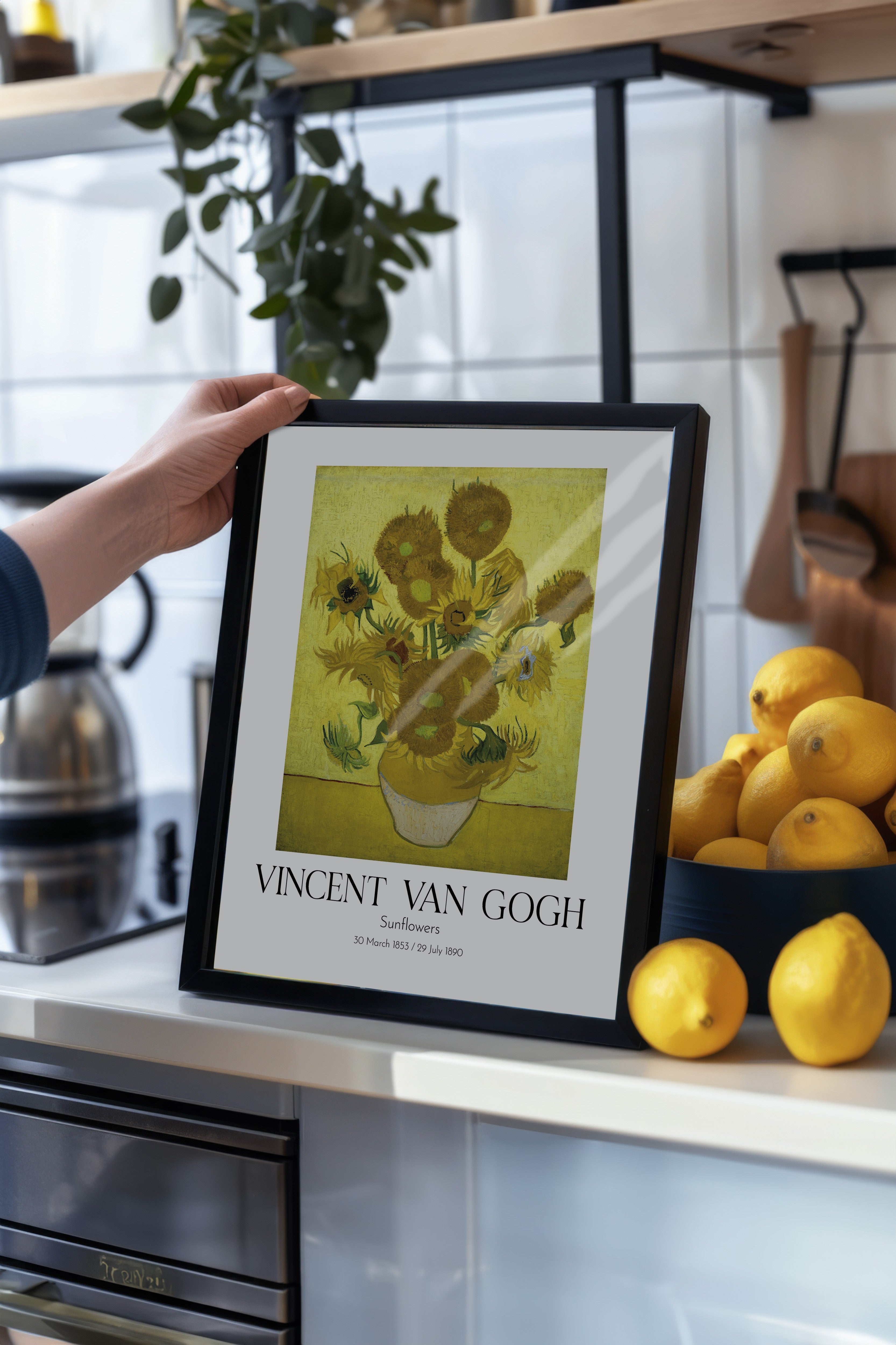 Vincent Van Gogh - Sunflowers, Siyah Çerçeveli Tablo, Sanat Serisi NO:110619