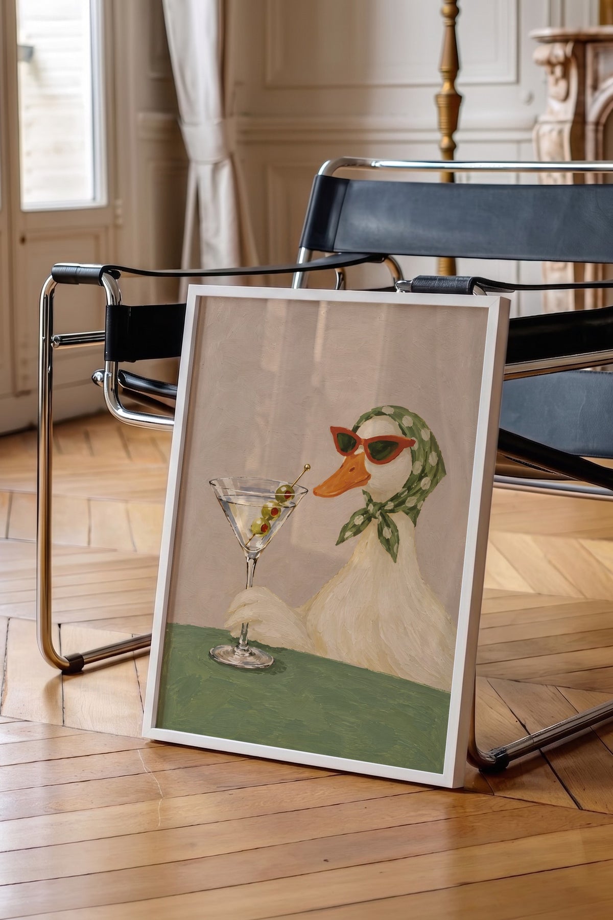 Martini İçen Ördek Poster – Beyaz Çerçeveli Tablo